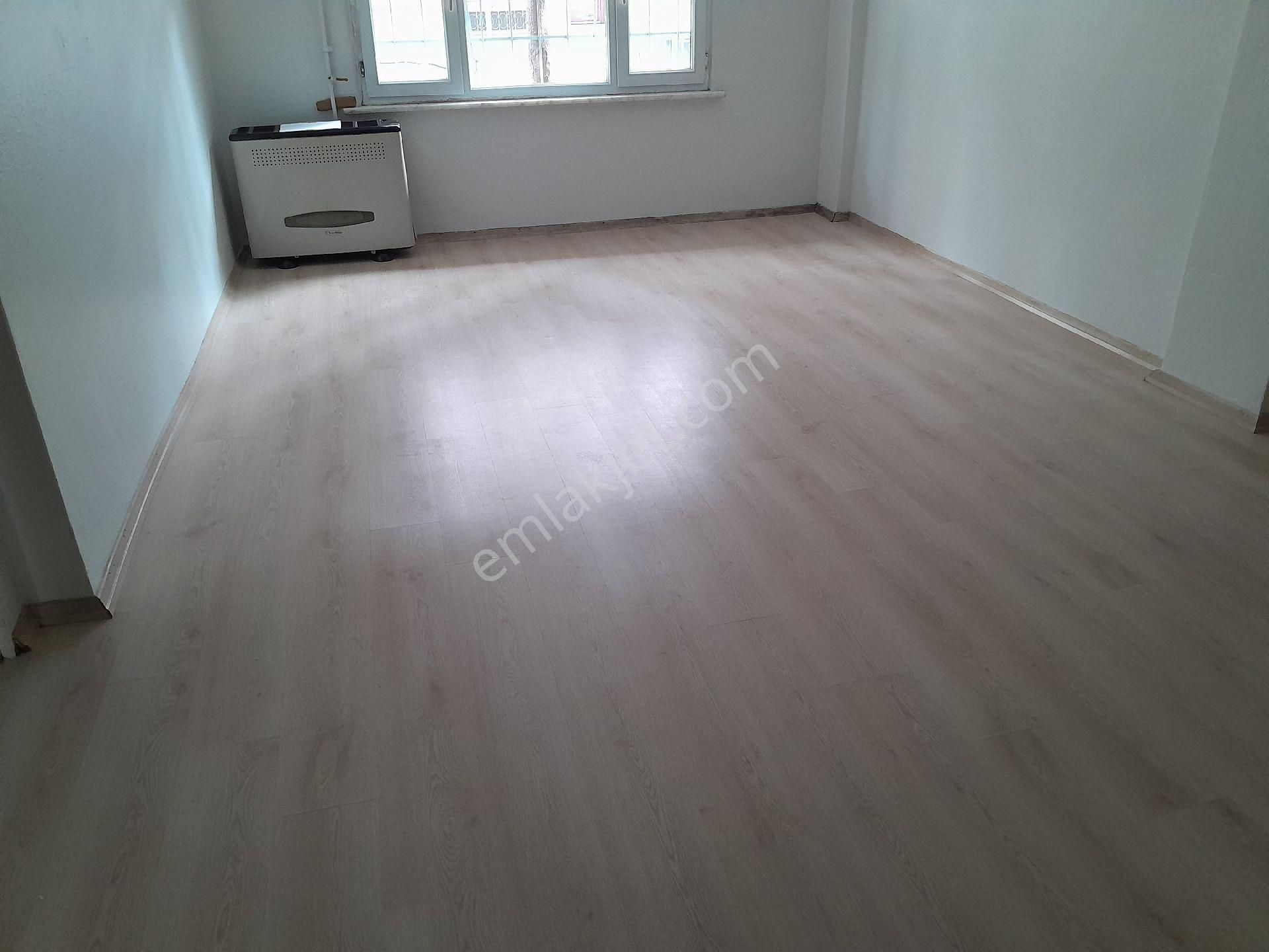 Kiralık Yüksek Giriş Daire Sultangazi Cebeci Mahallesi Kartal Emlaktan 2+1