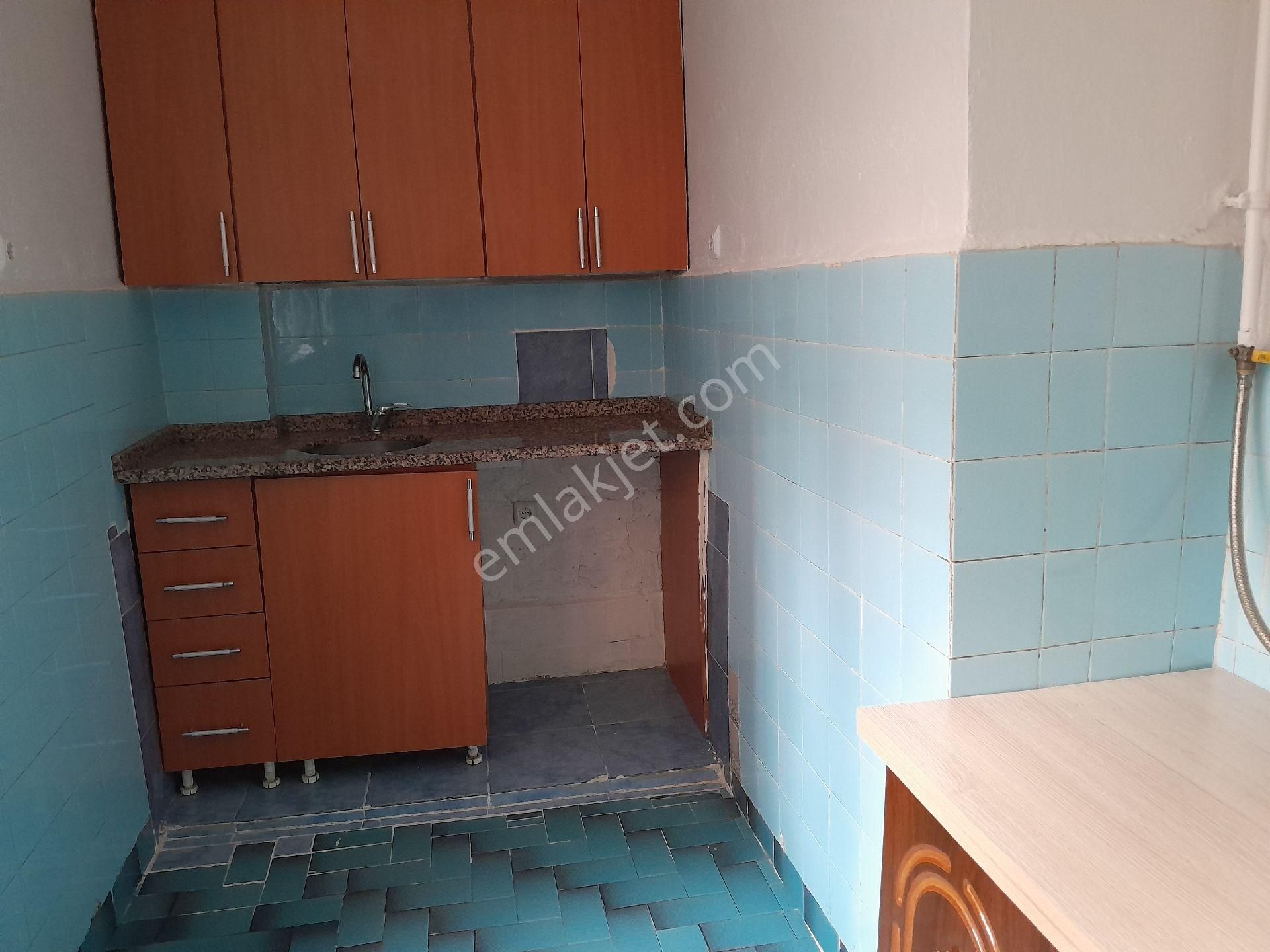 Kiralık Yüksek Giriş Daire Sultangazi Cebeci Mahallesi Kartal Emlaktan 2+1 - Görsel 13