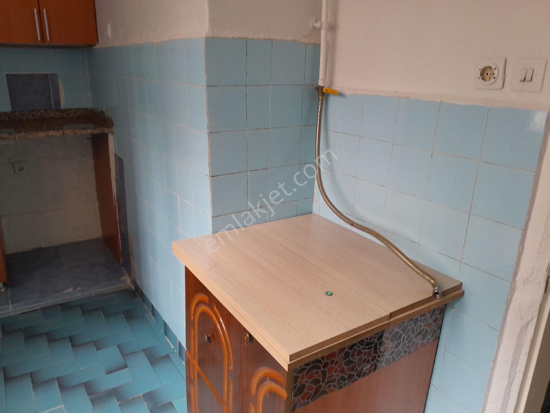 Kiralık Yüksek Giriş Daire Sultangazi Cebeci Mahallesi Kartal Emlaktan 2+1 - Görsel 14