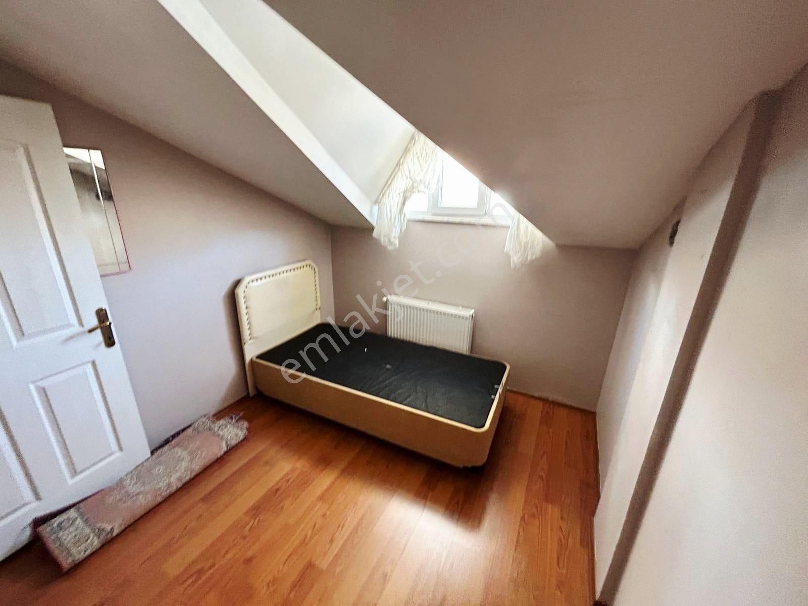 Çok Geniş Ve Kullanışlı Mtro Yakını 3+1 Dubleks - Görsel 22