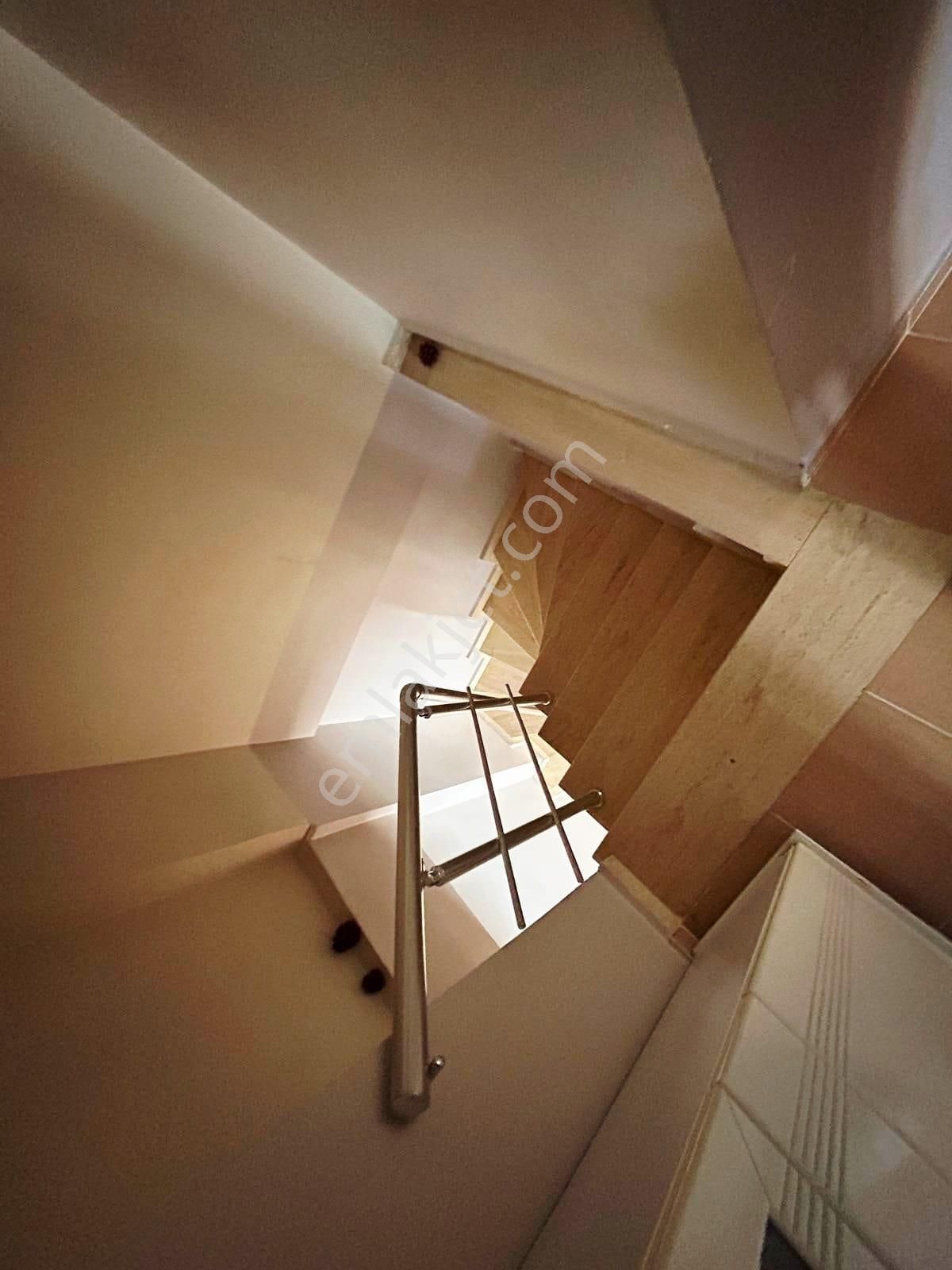 Çok Geniş Ve Kullanışlı Mtro Yakını 3+1 Dubleks - Görsel 17