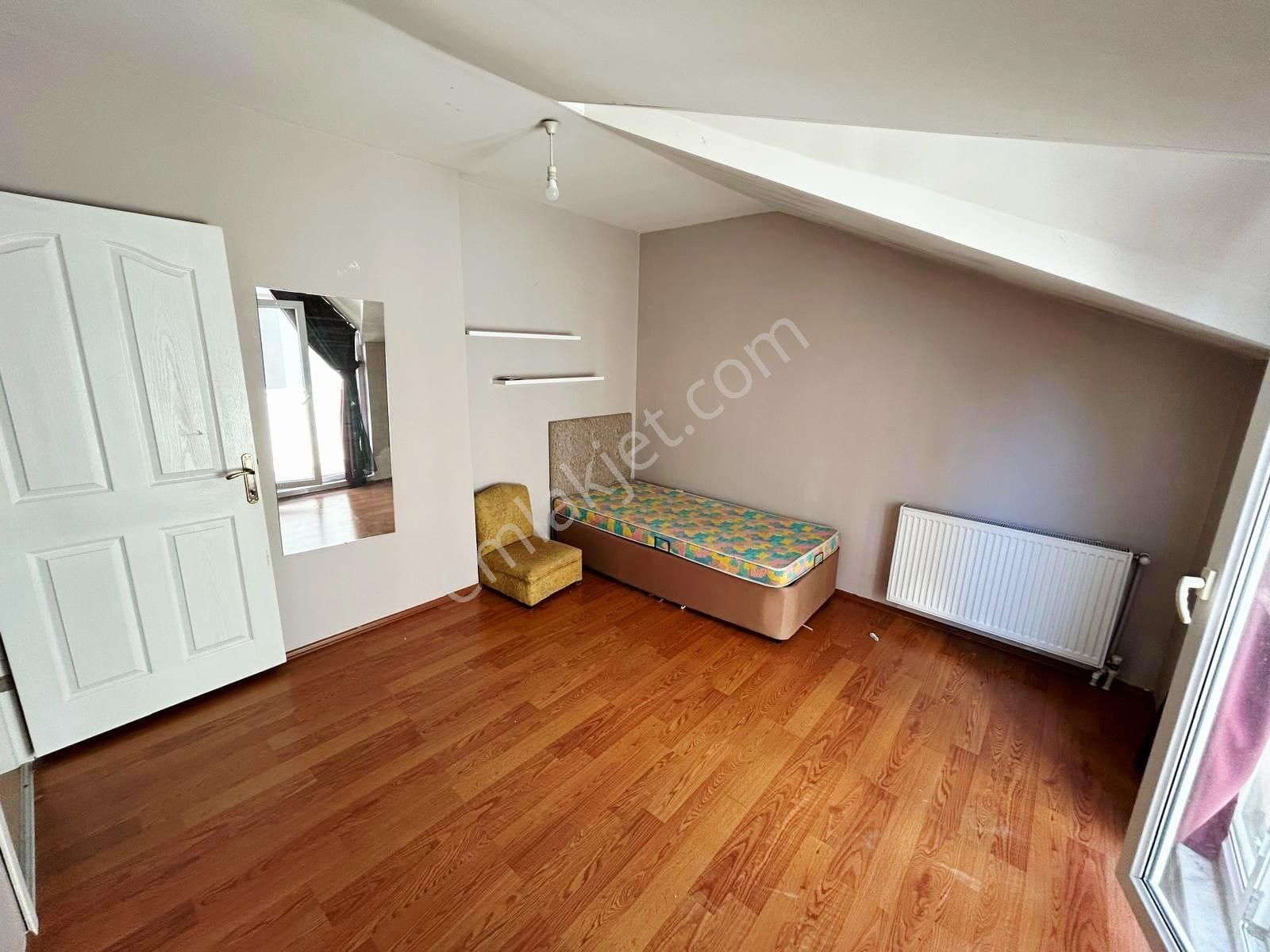 Çok Geniş Ve Kullanışlı Mtro Yakını 3+1 Dubleks - Görsel 26