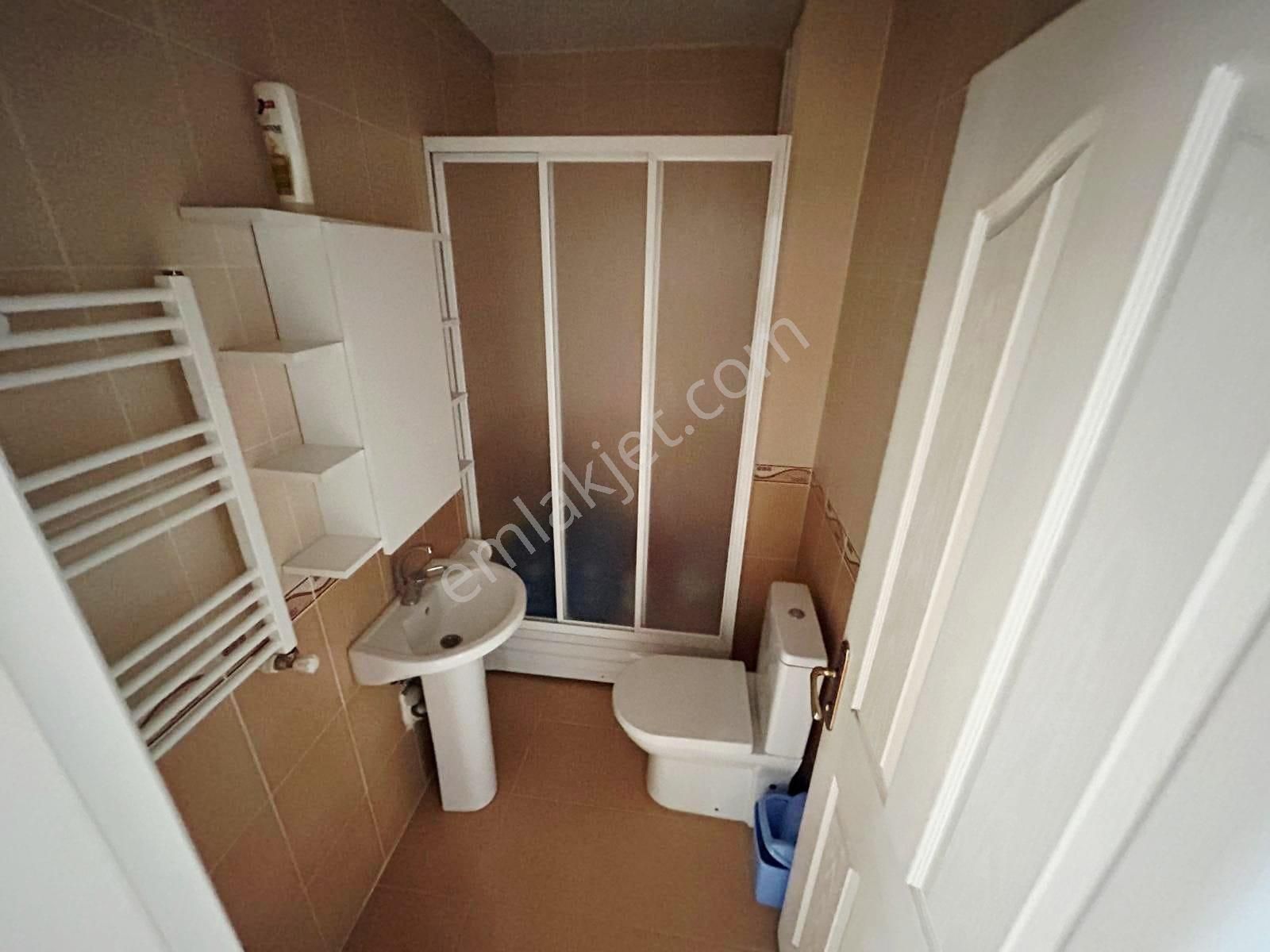 Çok Geniş Ve Kullanışlı Mtro Yakını 3+1 Dubleks - Görsel 15