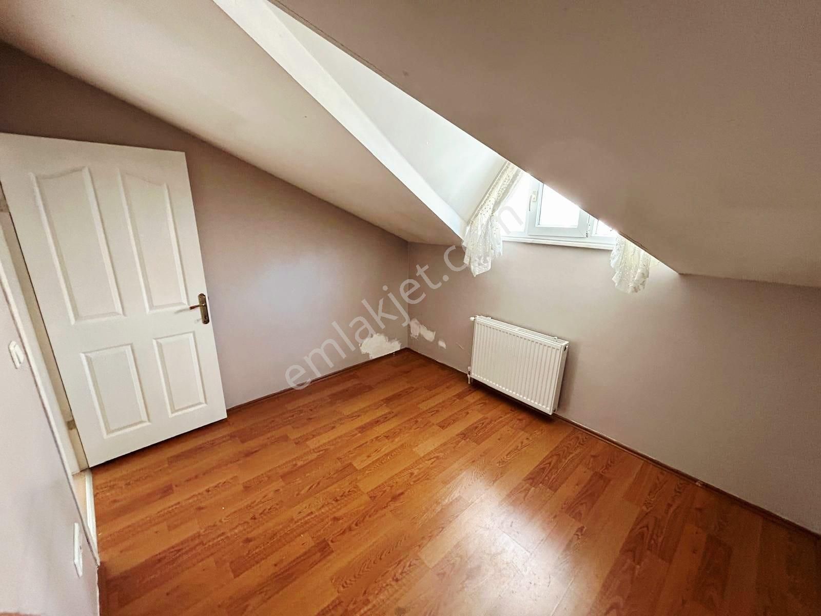 Çok Geniş Ve Kullanışlı Mtro Yakını 3+1 Dubleks - Görsel 34