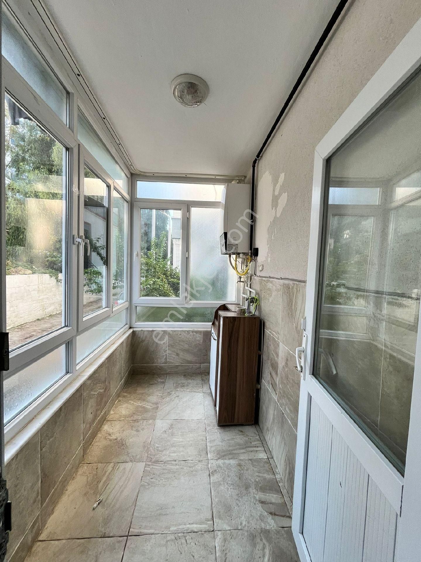 Kadınlar Denizinde Site İçi, Komple Tadilatlı 3+1 Daire Doğalgazlı - Görsel 15