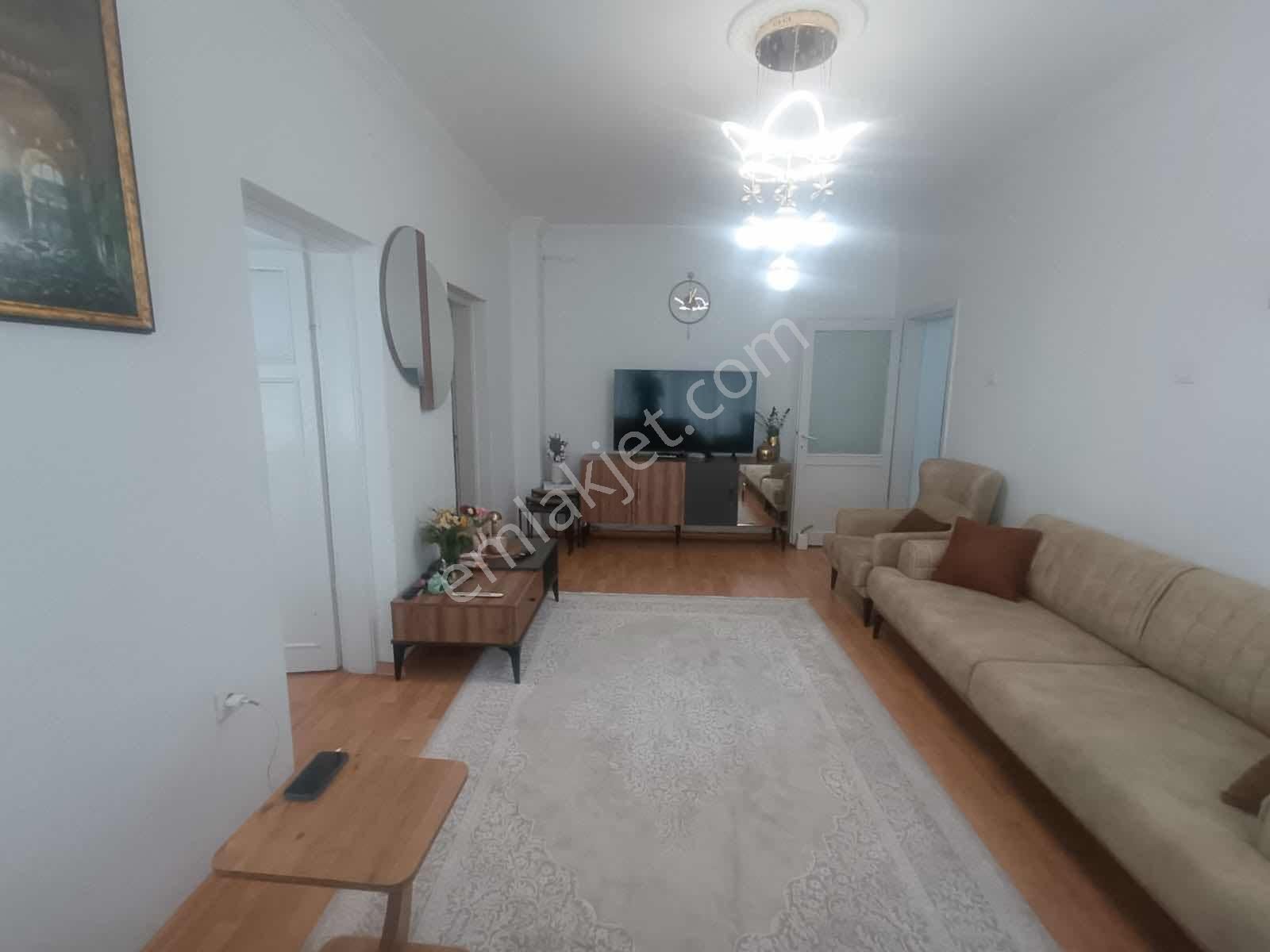 Etlik Aşağı Eğlence 'de Merkezi Konumda Kiralık 3+1 Daire - Görsel 8