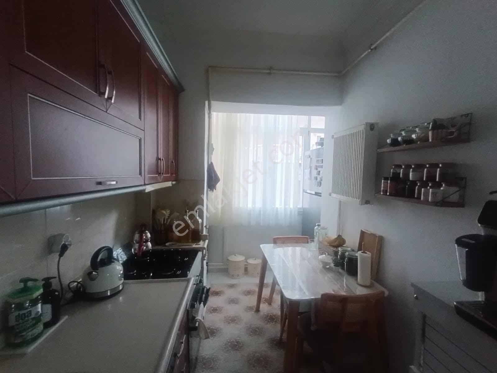 Etlik Aşağı Eğlence 'de Merkezi Konumda Kiralık 3+1 Daire - Görsel 3