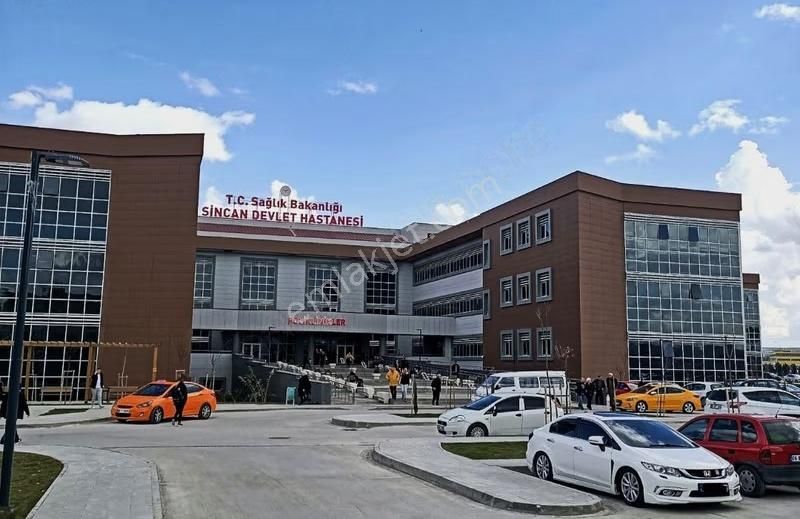 Buğra Dan Laves Parkta Recidans Hastane Karşısı Metro Yakını 2+1