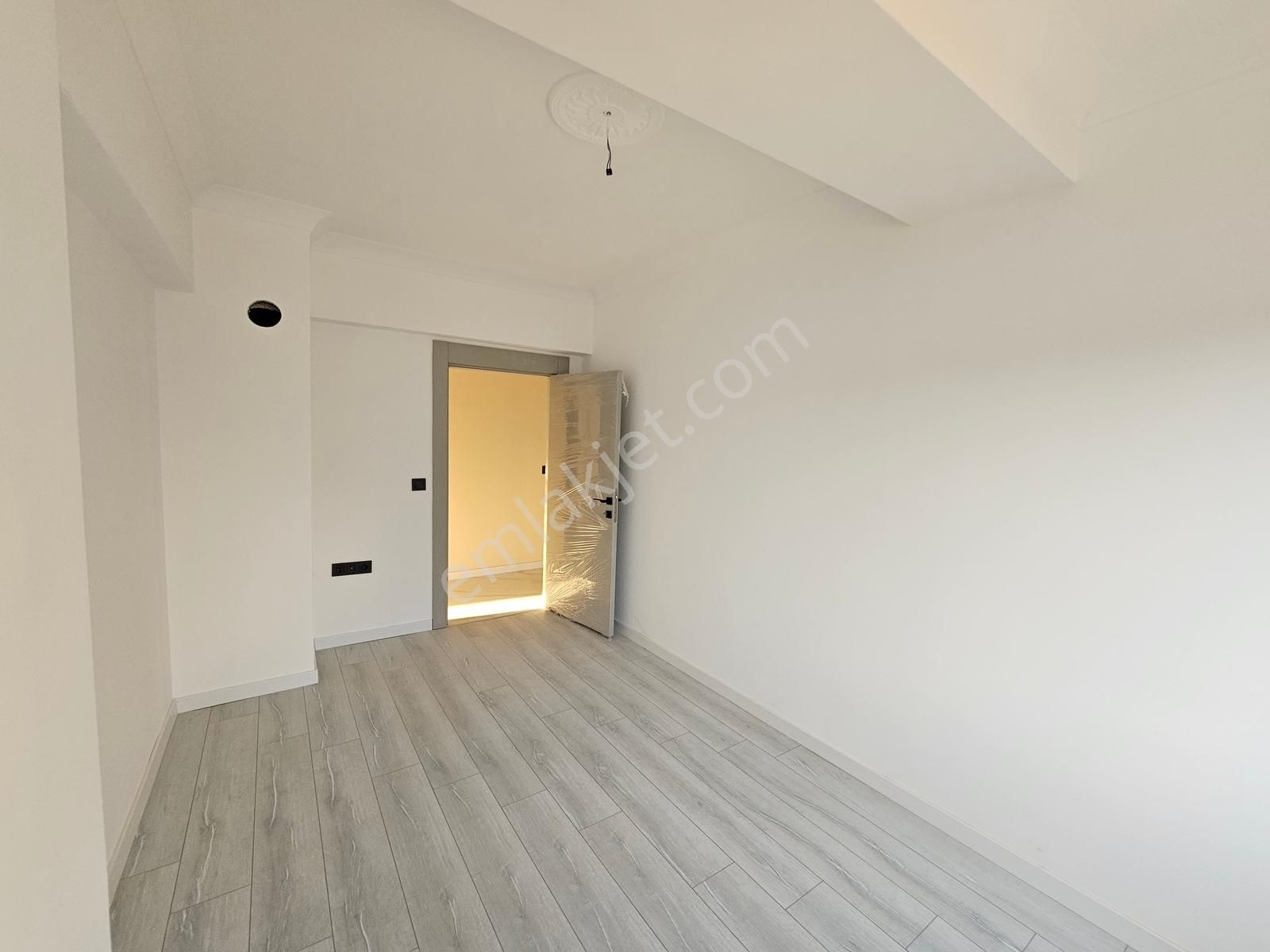 Şimşek Emlak Çankaya Akpınar Mh.konya Yolu Cph 110m2 2.kat 3+1 - Görsel 7