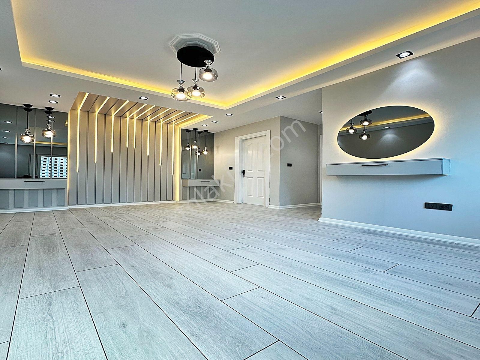 Havuzlu Güvenlikli Site İçinde 150m2 3+1 Acil Satılık Daire !!! - Görsel 4