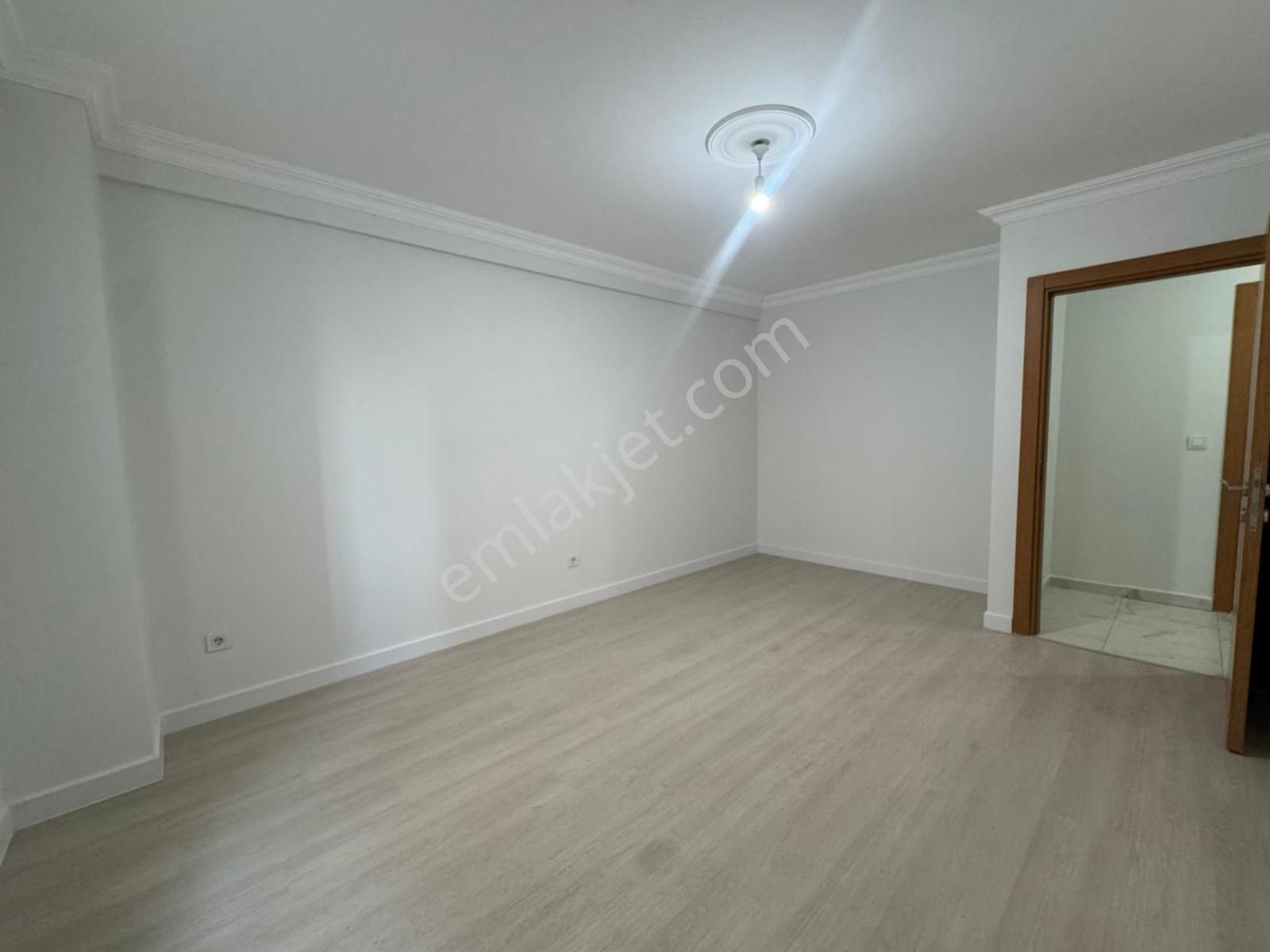 Mertcan'dan Dumlupınar Mah. İskanlı Teraslı 3+1 Daire - Görsel 7