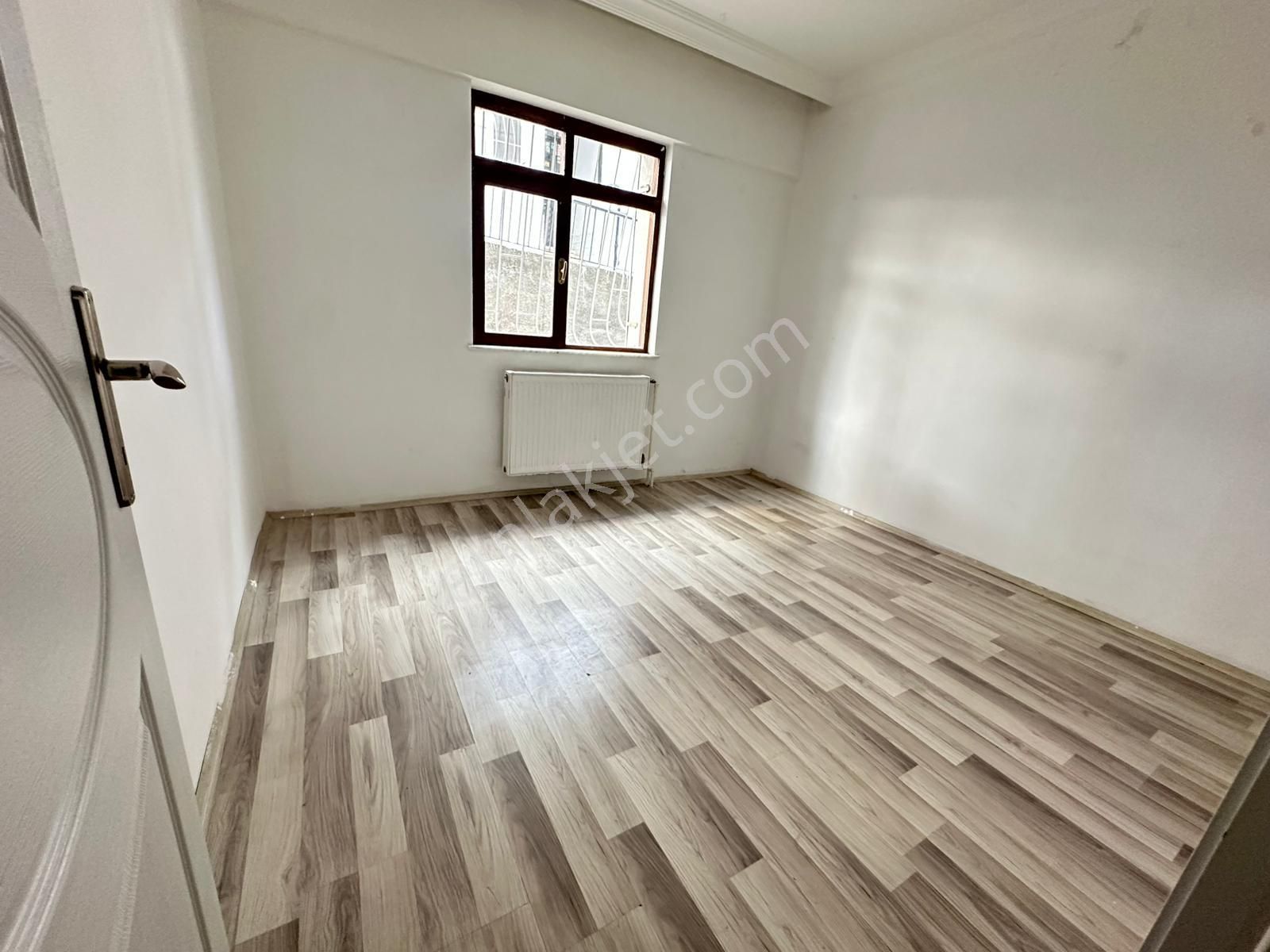 Yunus Emre Cad. Mantolamalı Bina 3+1 Bağımsız Oturuma Hazır - Görsel 5