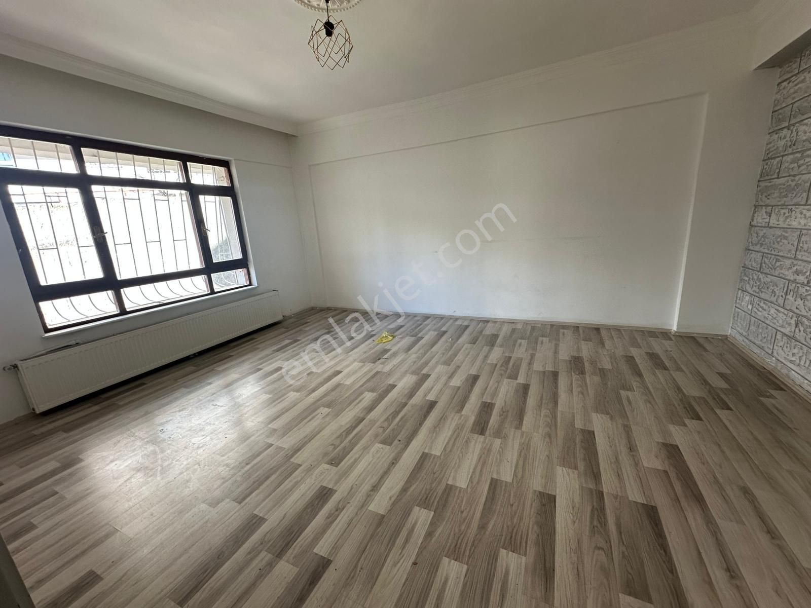 Yunus Emre Cad. Mantolamalı Bina 3+1 Bağımsız Oturuma Hazır - Görsel 4