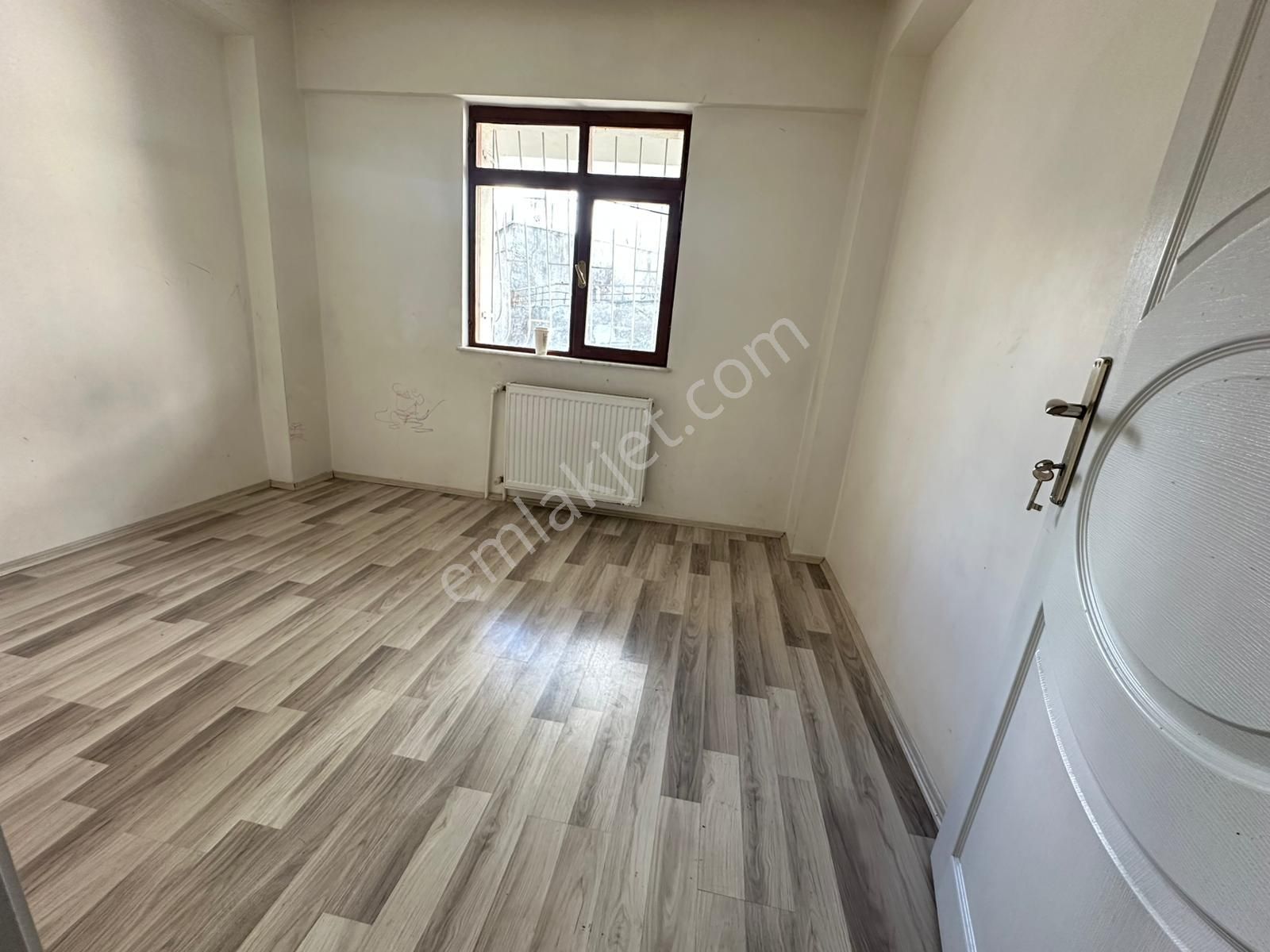 Yunus Emre Cad. Mantolamalı Bina 3+1 Bağımsız Oturuma Hazır - Görsel 2