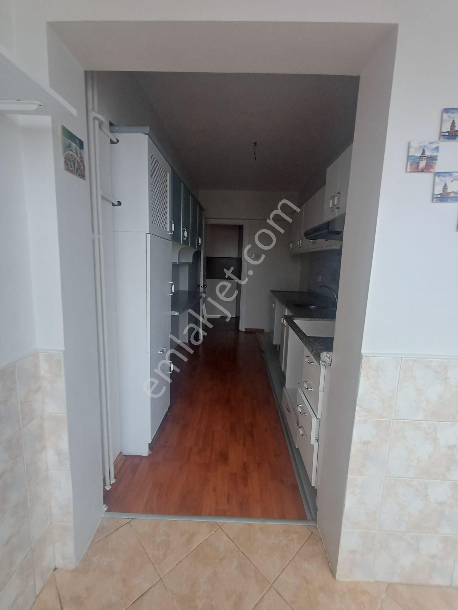 Mertcan Dan Yakakent Sitesinde Arakat 3+1 Kapalı Balkonlu Fırsat - Görsel 17