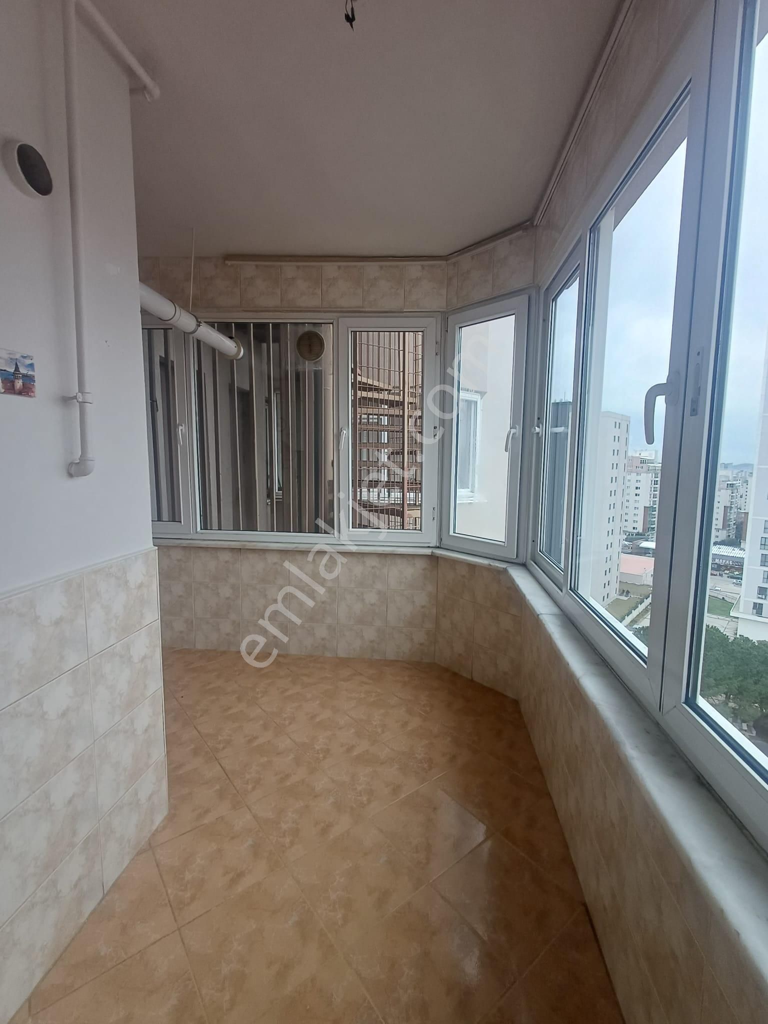 Mertcan Dan Yakakent Sitesinde Arakat 3+1 Kapalı Balkonlu Fırsat - Görsel 25