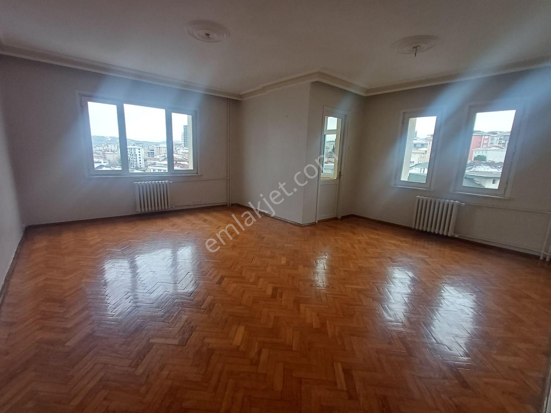 Mertcan Dan Yakakent Sitesinde Arakat 3+1 Kapalı Balkonlu Fırsat - Görsel 2