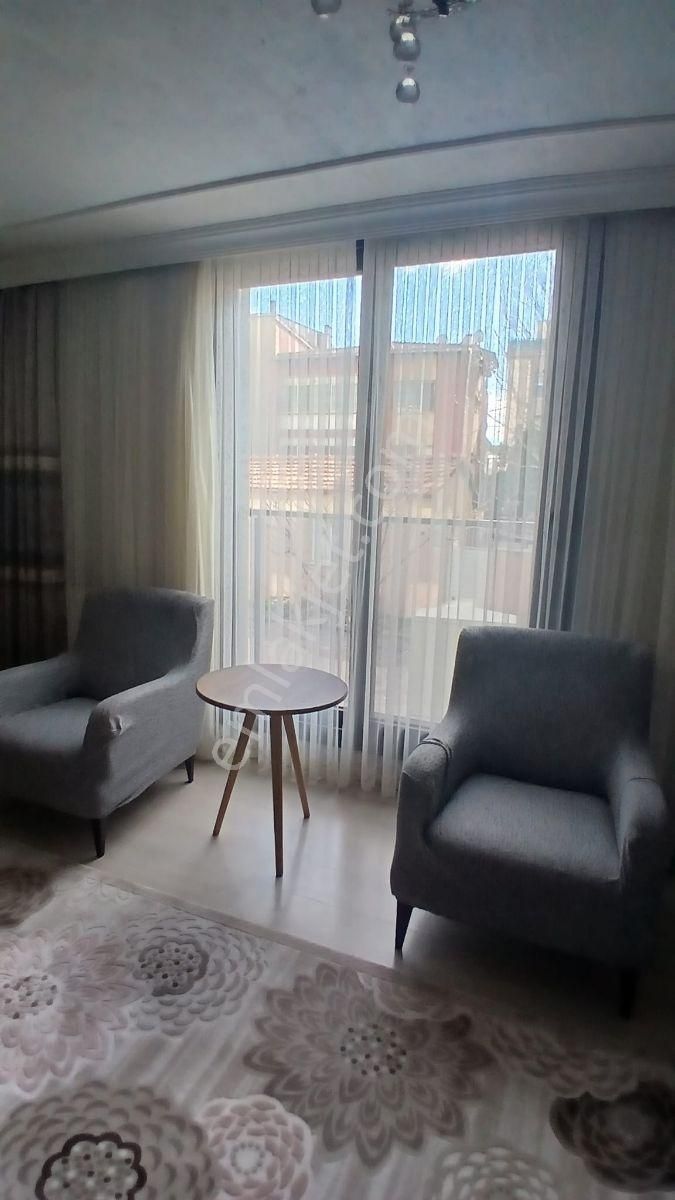 Bornova Evka 3 De Eşyalı Kiralık Daire - Görsel 3