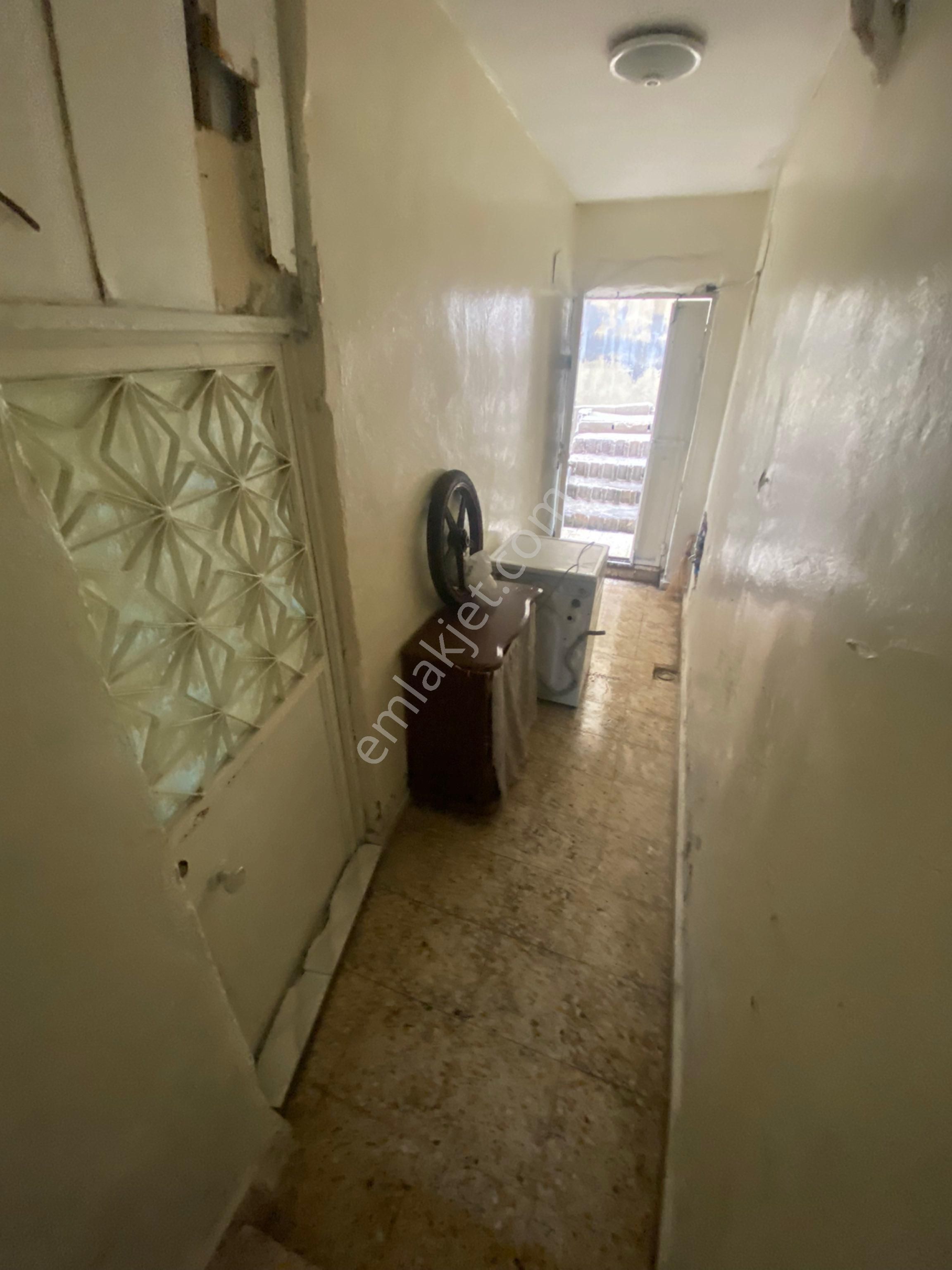 Cumhuriyet De 80m 2 Katlı, Geniş 2 Şer Odalı,bahçeli, Köşebaşı, Temşz Ev - Görsel 27