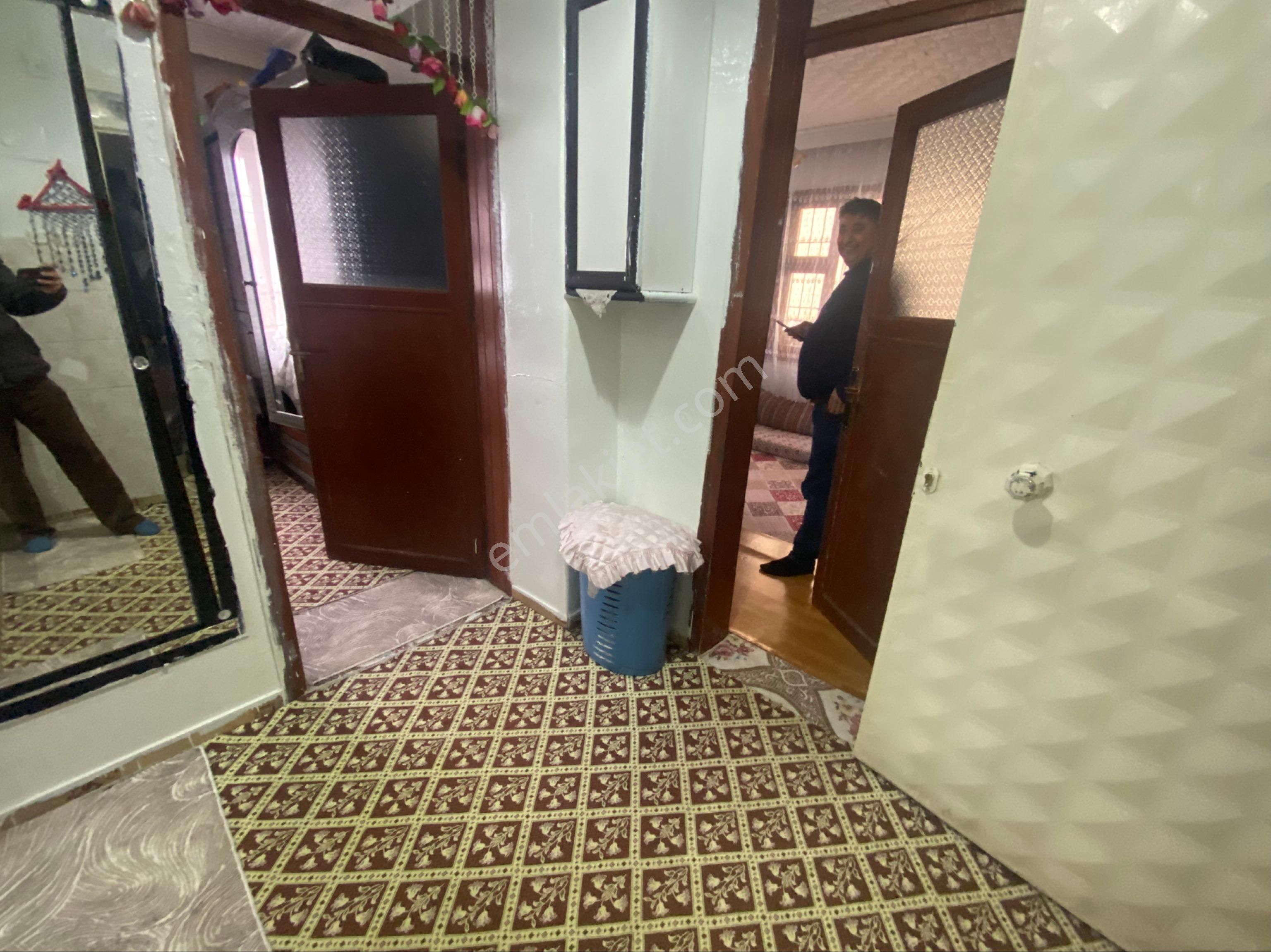 Cumhuriyet De 80m 2 Katlı, Geniş 2 Şer Odalı,bahçeli, Köşebaşı, Temşz Ev - Görsel 13