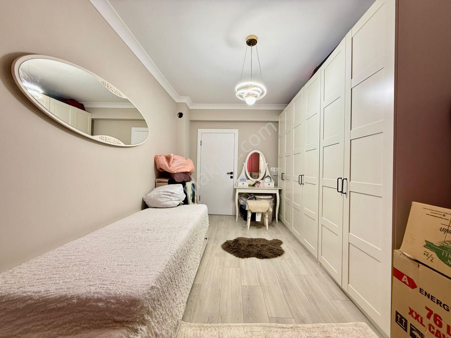 Kalecik Emlak'tan Yeni Binada Çift Asansörlü 1.kat Önü Açık 3+1 - Görsel 13