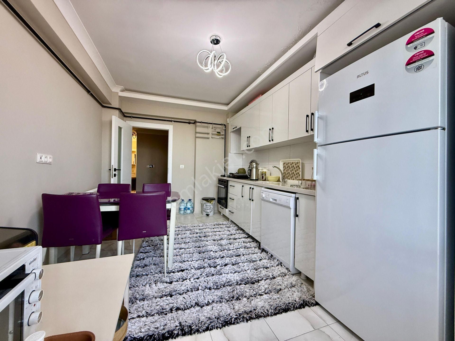 Kalecik Emlak'tan Yeni Binada Çift Asansörlü 1.kat Önü Açık 3+1 - Görsel 3