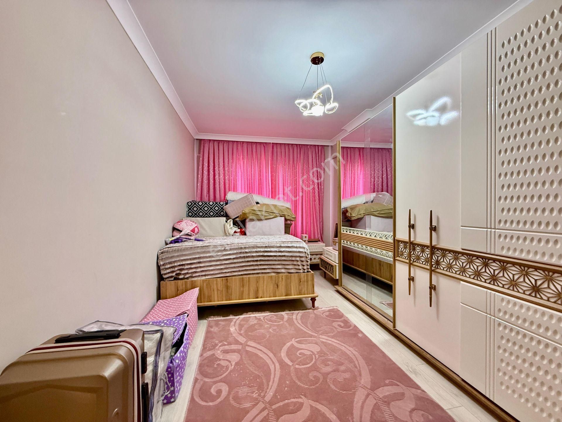 Kalecik Emlak'tan Yeni Binada Çift Asansörlü 1.kat Önü Açık 3+1 - Görsel 15