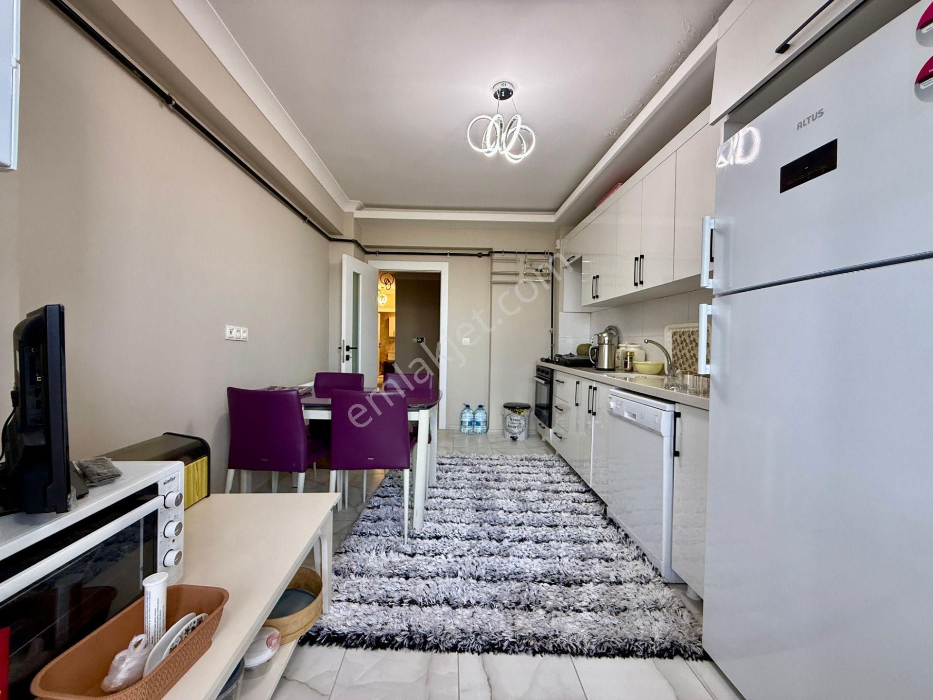 Kalecik Emlak'tan Yeni Binada Çift Asansörlü 1.kat Önü Açık 3+1