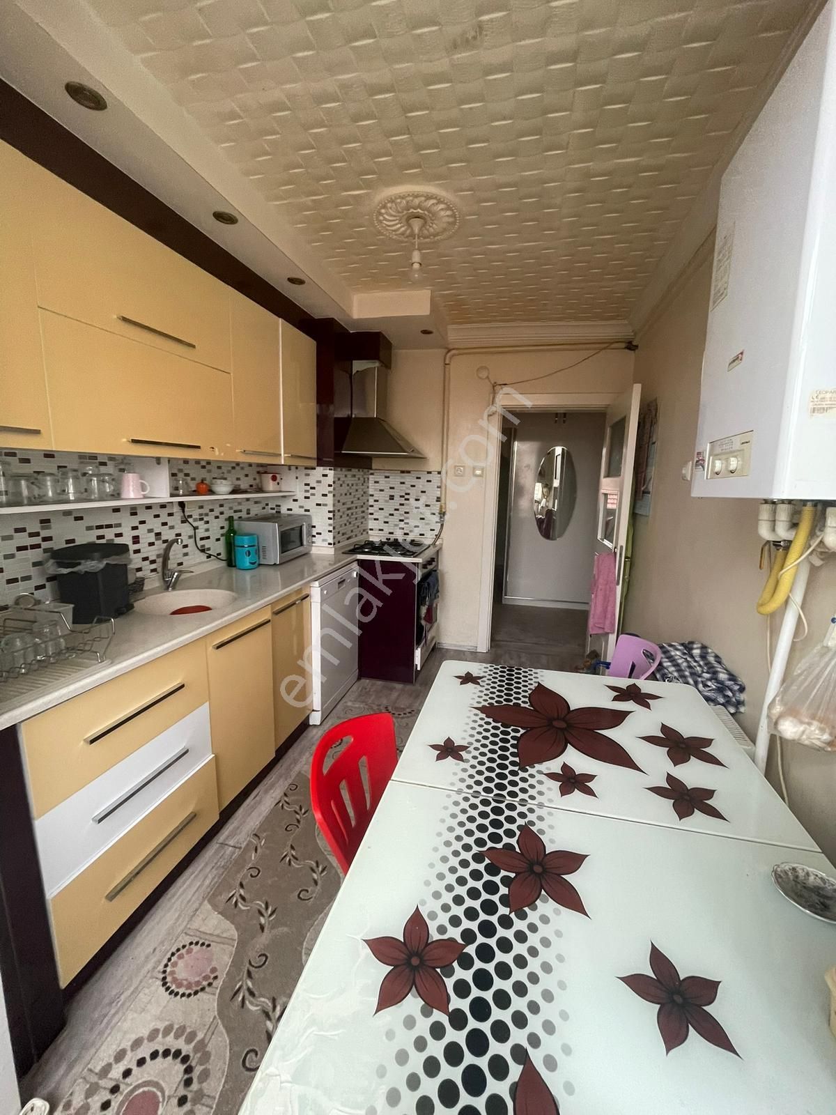 Afyon Üçok Emlaktan Kanlıca Mah Satılık Arakat 2+1 Temiz Bakımlı Daire - Görsel 16