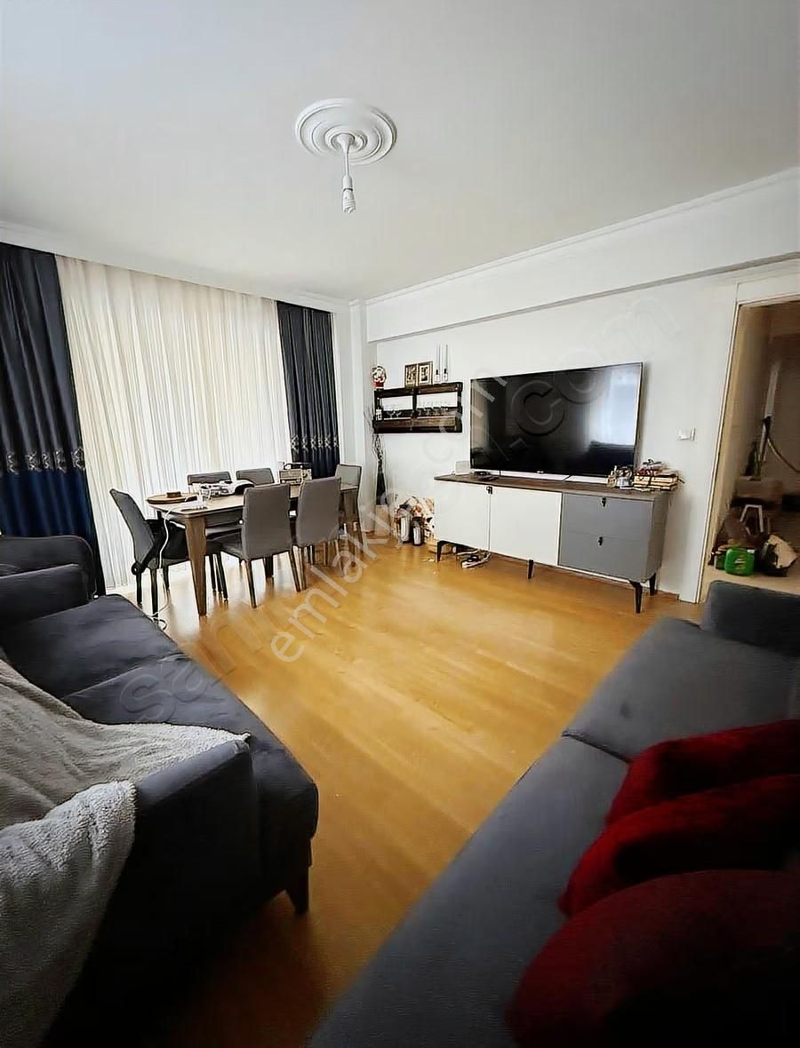 Gazi Mahallesinde Geniş 2+1 Kiralık Daire - Görsel 10