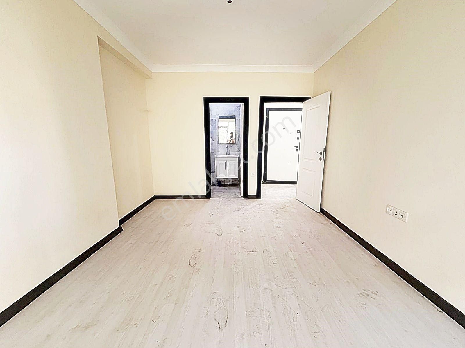 Beylikdüzü Yakuplu Mahallesinde Her Odası Güneş Alan Geniş Metrekare 3+1 Daire - Görsel 5