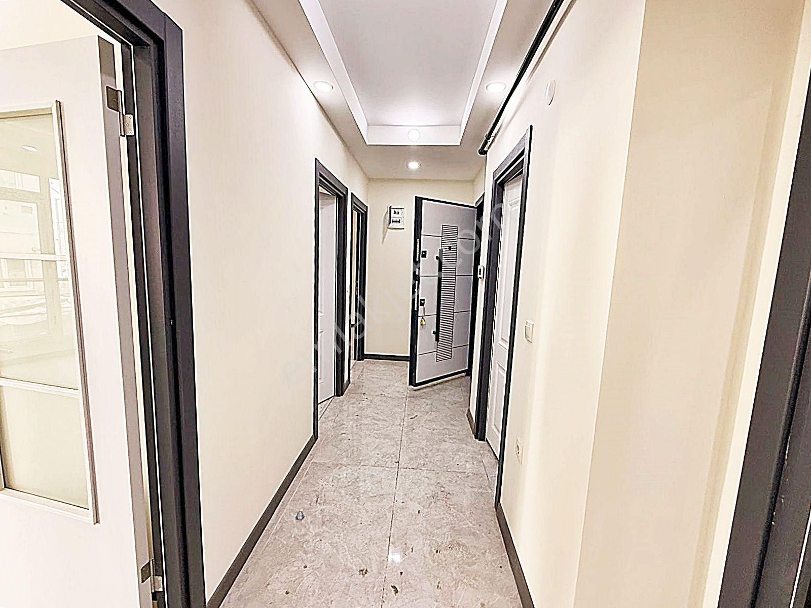 Beylikdüzü Yakuplu Mahallesinde Her Odası Güneş Alan Geniş Metrekare 3+1 Daire - Görsel 25