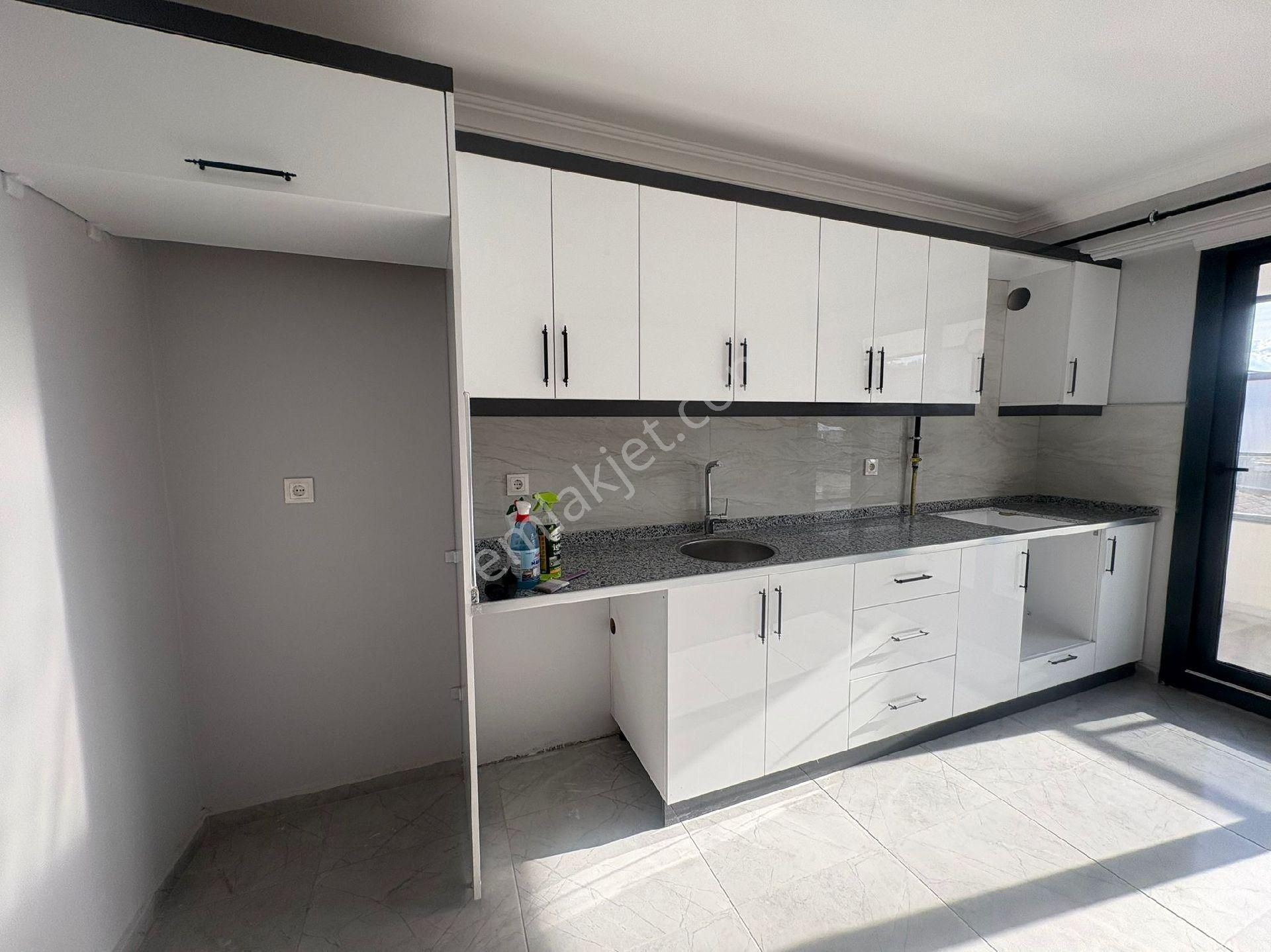 Pancarda Kiralık Sıfır Dogalgazlı Asansörlü 2+1