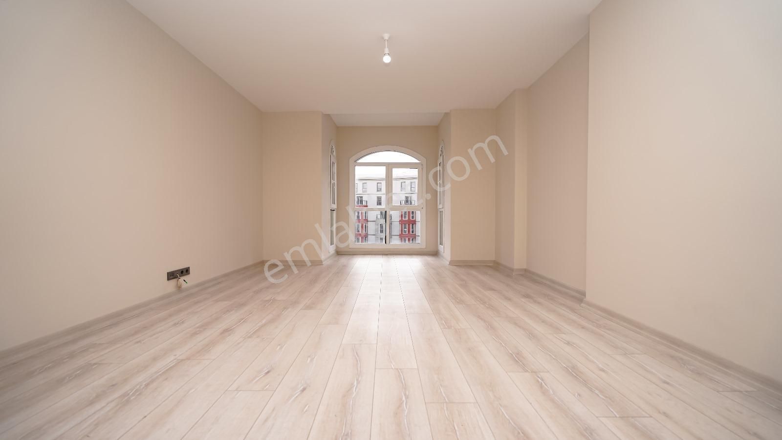 Esenyurt Ardıçlı Mahallesinde Modern Site İçerisinde Arakat 1+1 Daire - Görsel 14