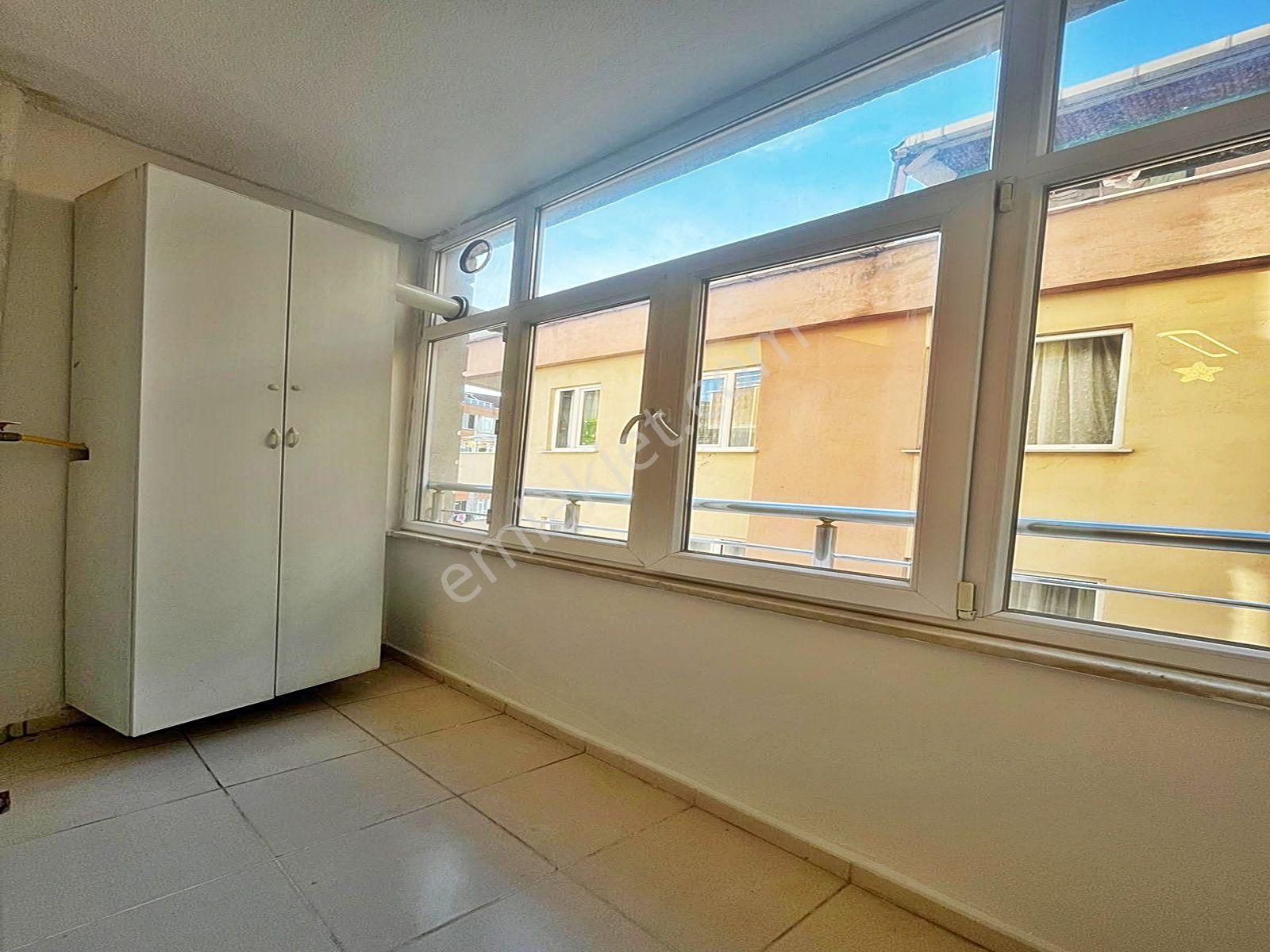 Bağlarçeşme Mahallesinde Çift Balkonlu Minimal Dekorlu Geniş Arakat 2+1 Daire - Görsel 19