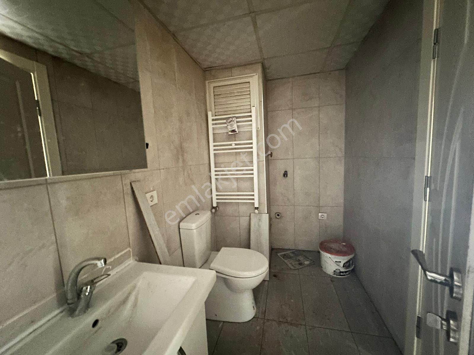 Muradiye Mahallesinde Site İçerisinde 2+1 Satılık Daire - Görsel 13