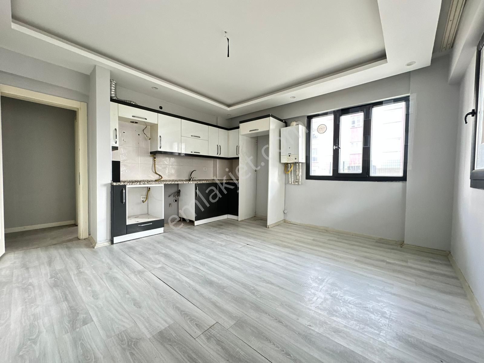 Muradiye Mahallesinde Site İçerisinde 2+1 Satılık Daire - Görsel 3