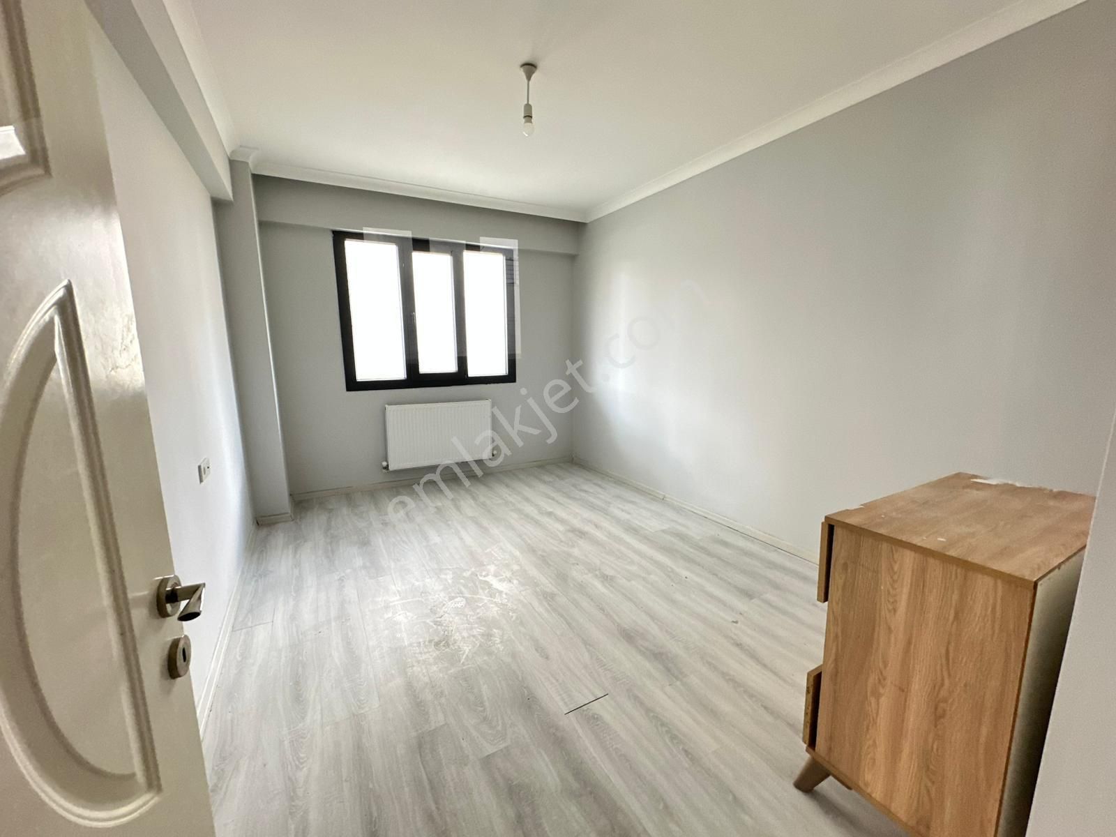 Muradiye Mahallesinde Site İçerisinde 2+1 Satılık Daire - Görsel 9
