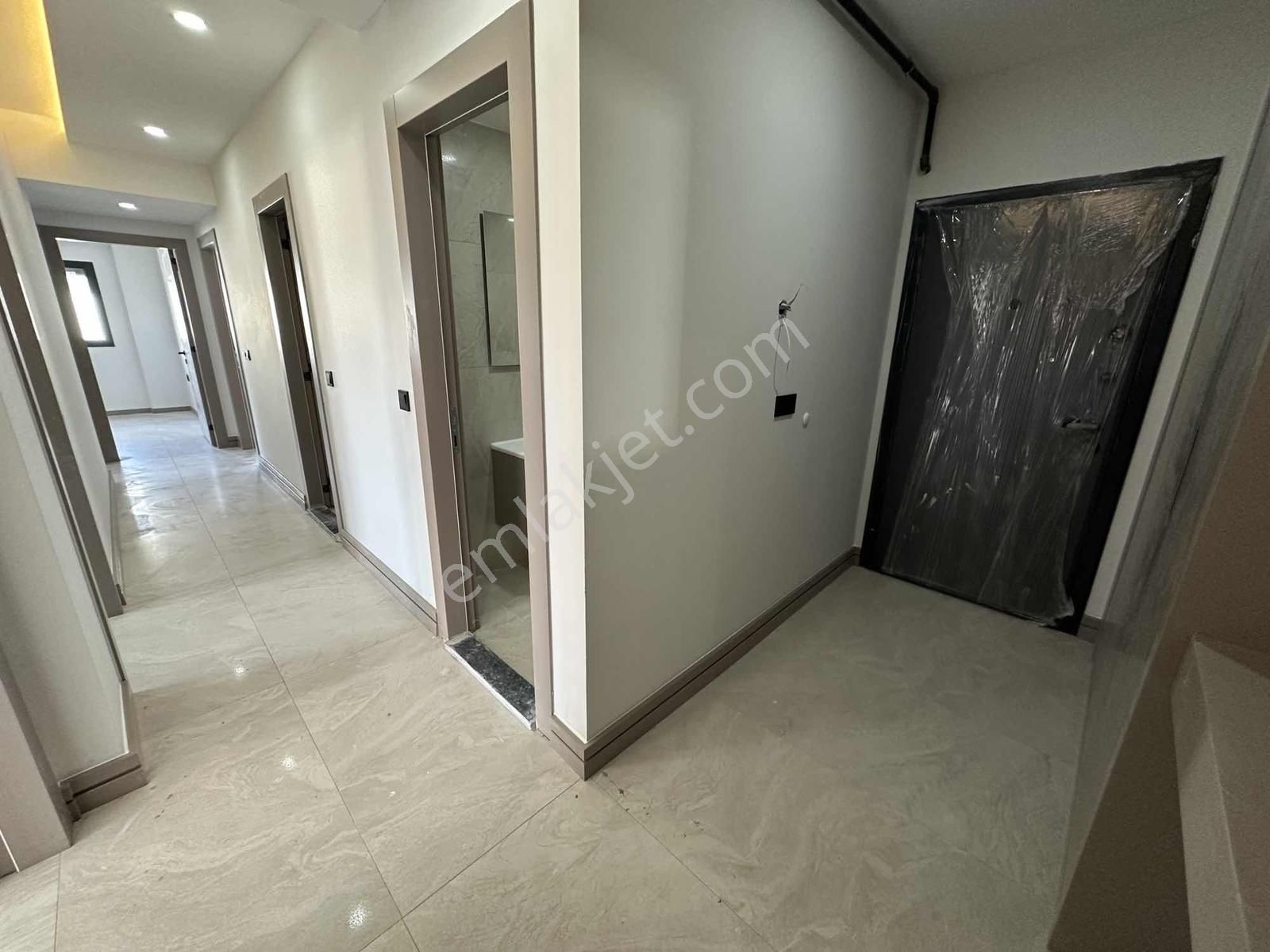 Şemikler'de Lüks 3+1 Ebeveyn Banyolu Daireler (takasa Açık) - Görsel 4