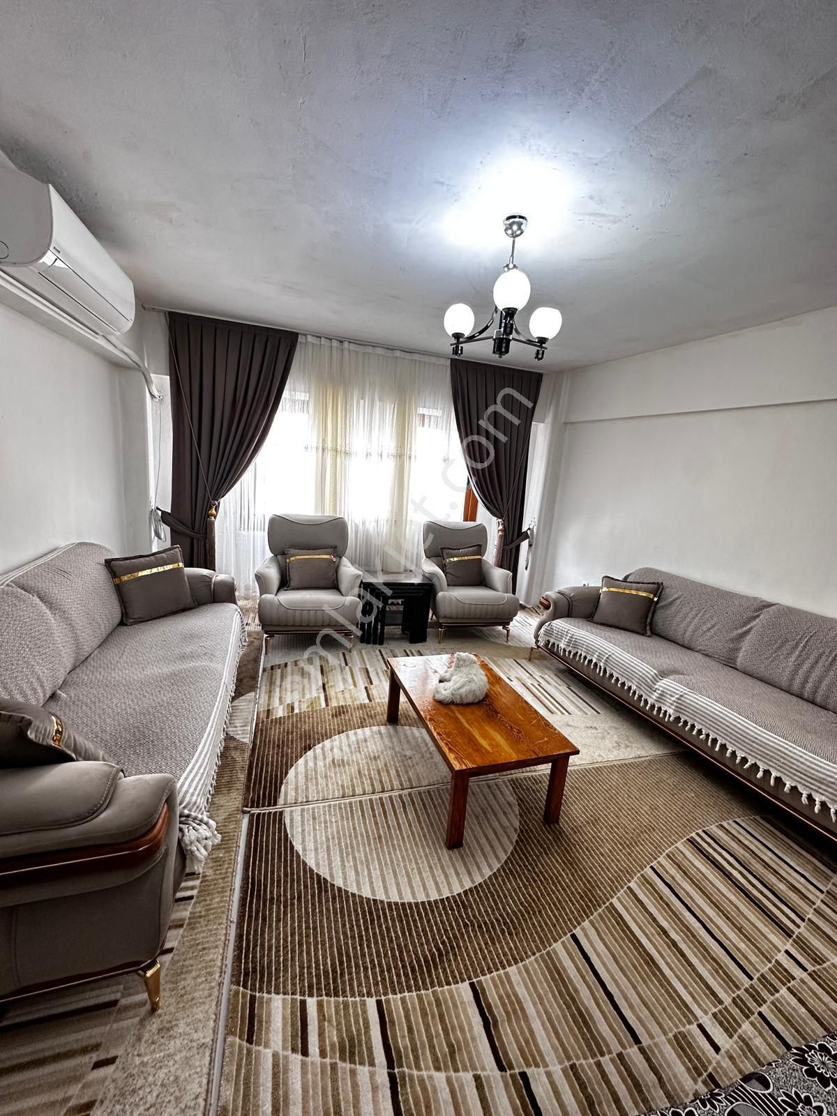 Eval Emlak'tan Çarşı İçinde 3+1 Satılık Daire