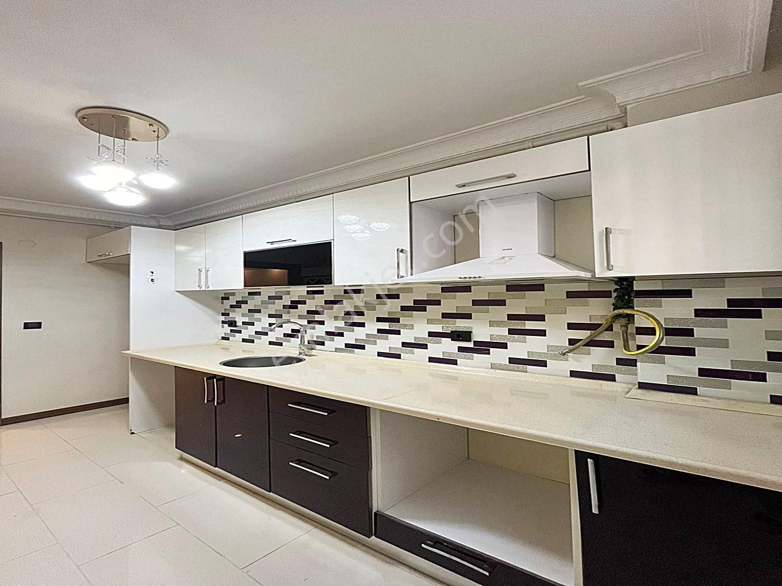 Esenyurt Mehterçeşme Mahallesinde Metrobüse Yakın İçi Dekorlu Yüksek Giriş 2+1 Daire - Görsel 9