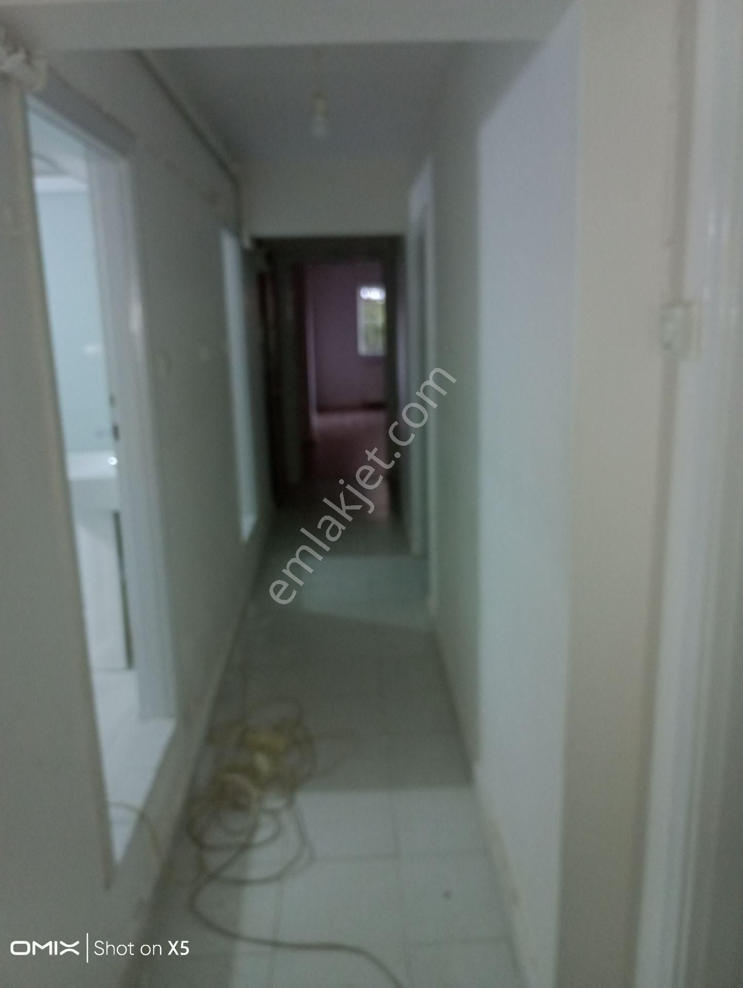 Artenew Emlak'tan Bornova Merkezde Kiralık - Görsel 2