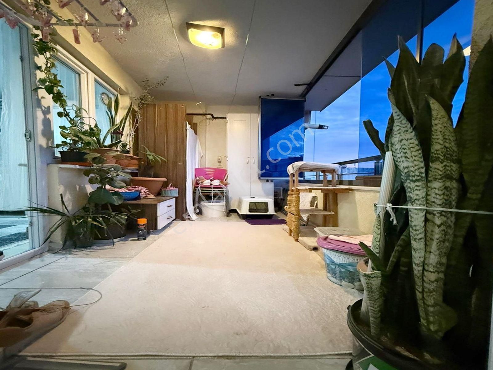 Yenikent Mahallesi Esenyurt Meydan 3+1 140m2 Tek Daire Üzeri !! - Görsel 3