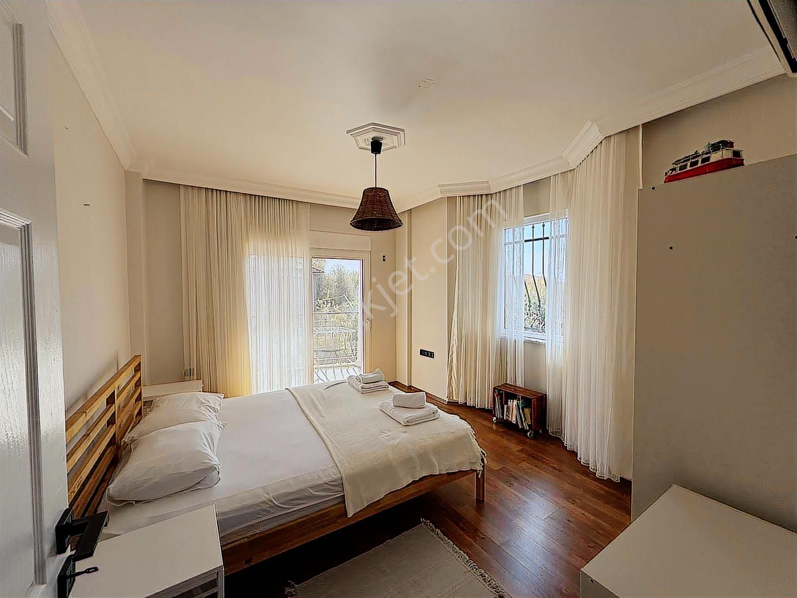 Stoptan Karaçalıda *müstakil Havuzlu Eşyalı* 3+1 Kiralık Villa - Görsel 20