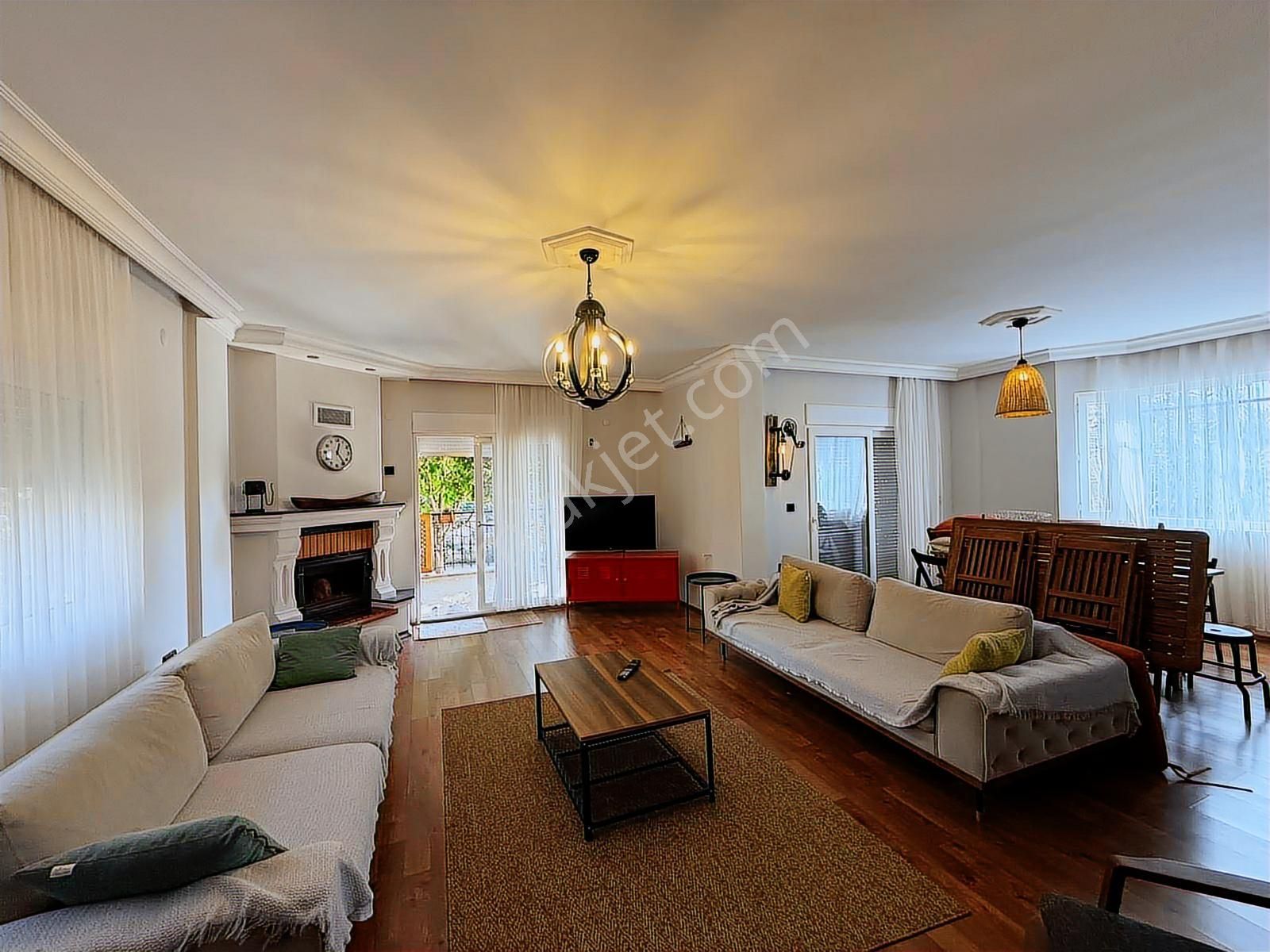 Stoptan Karaçalıda *müstakil Havuzlu Eşyalı* 3+1 Kiralık Villa - Görsel 16