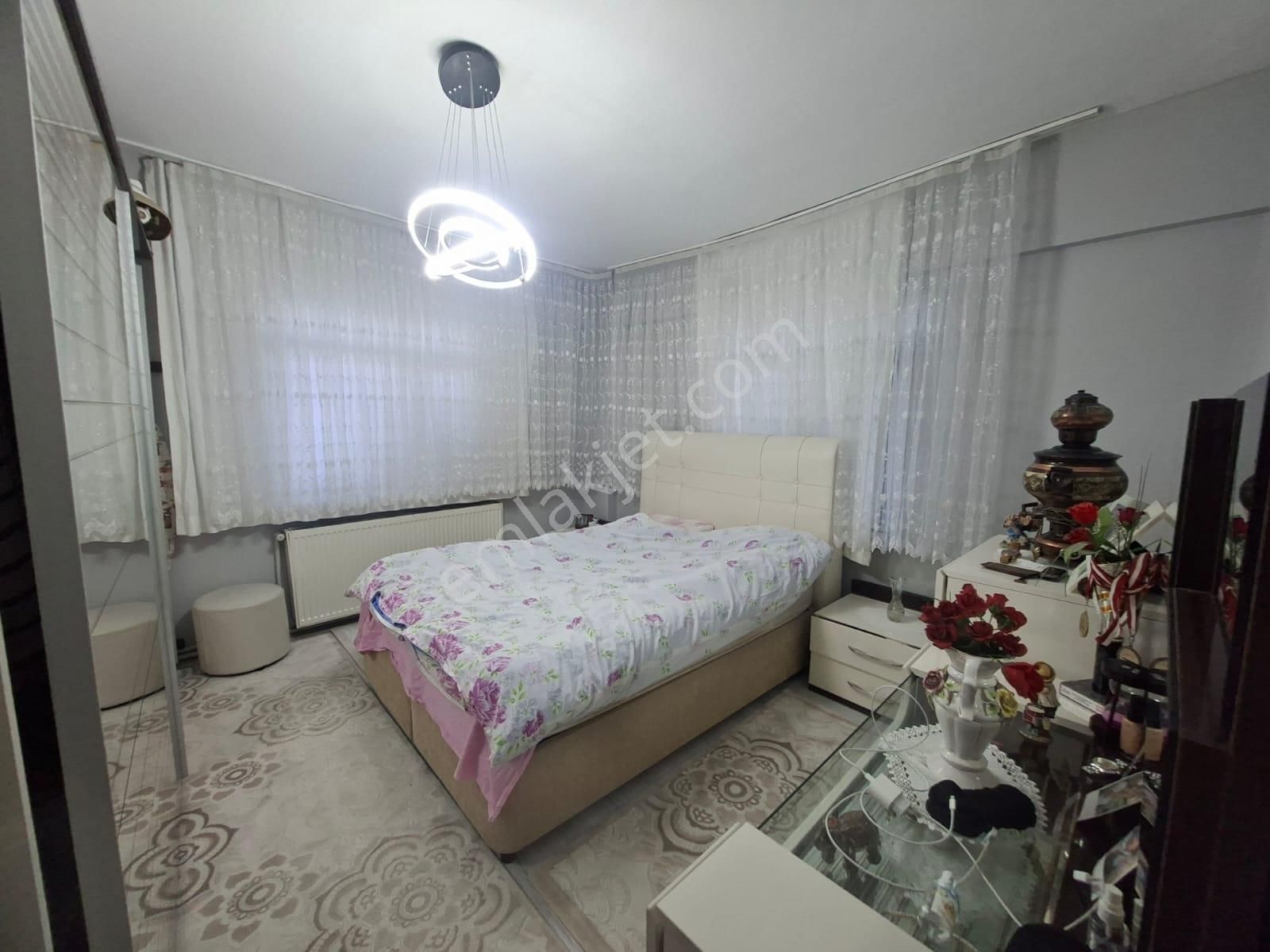 Güngören Merkez Mah. 2+1 Odalı Krediye Uygun Satılık Daire - Görsel 13