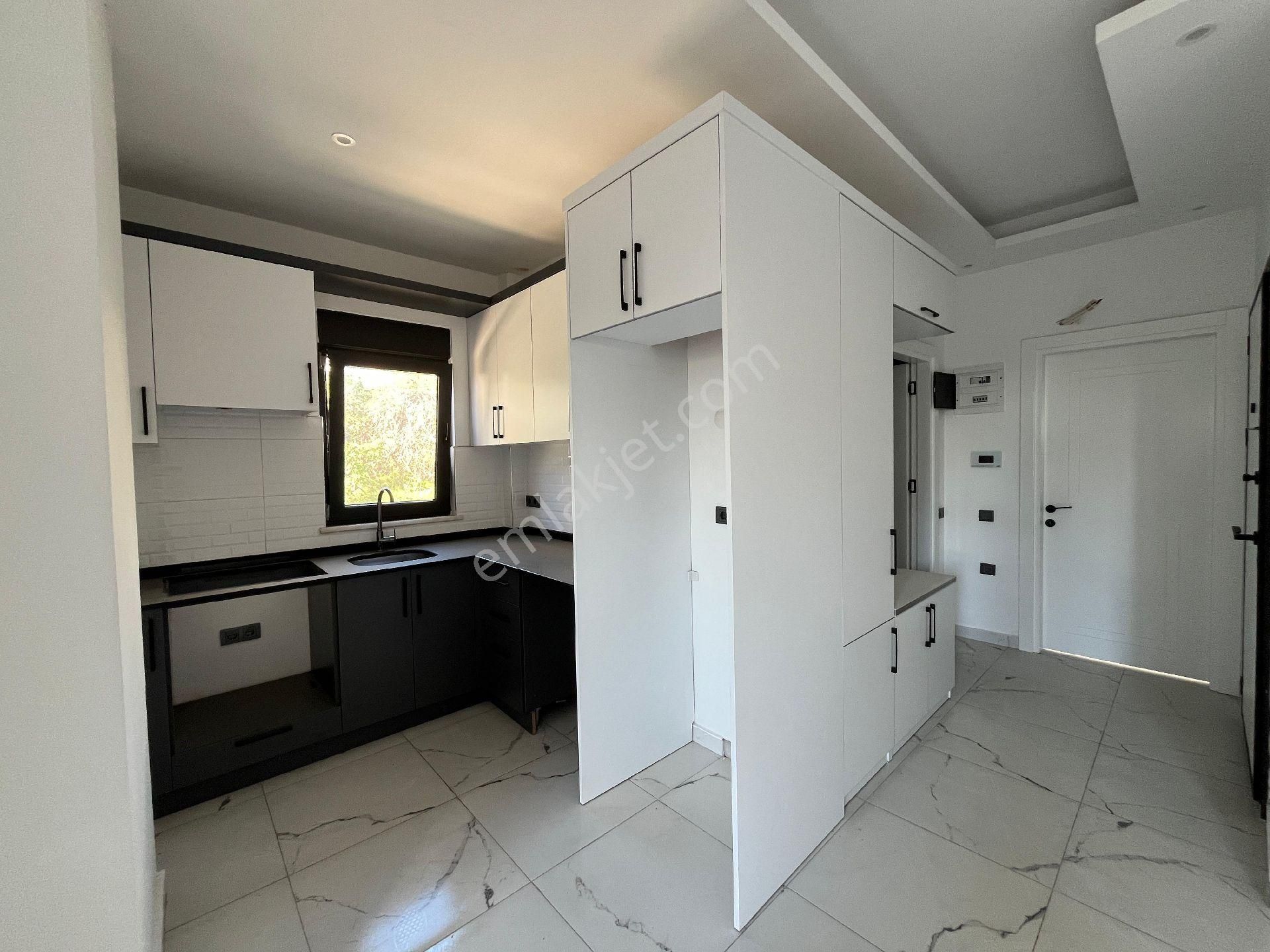 Alanya Çıplaklı Mahallesi Havuzlu 1+1