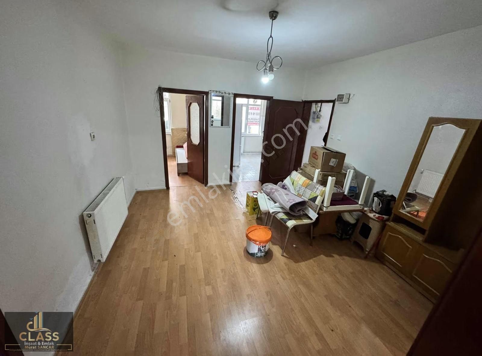 Class Emlaktan Çınarlı Mahllesinde Kiralık 2+1 Daire - Görsel 11