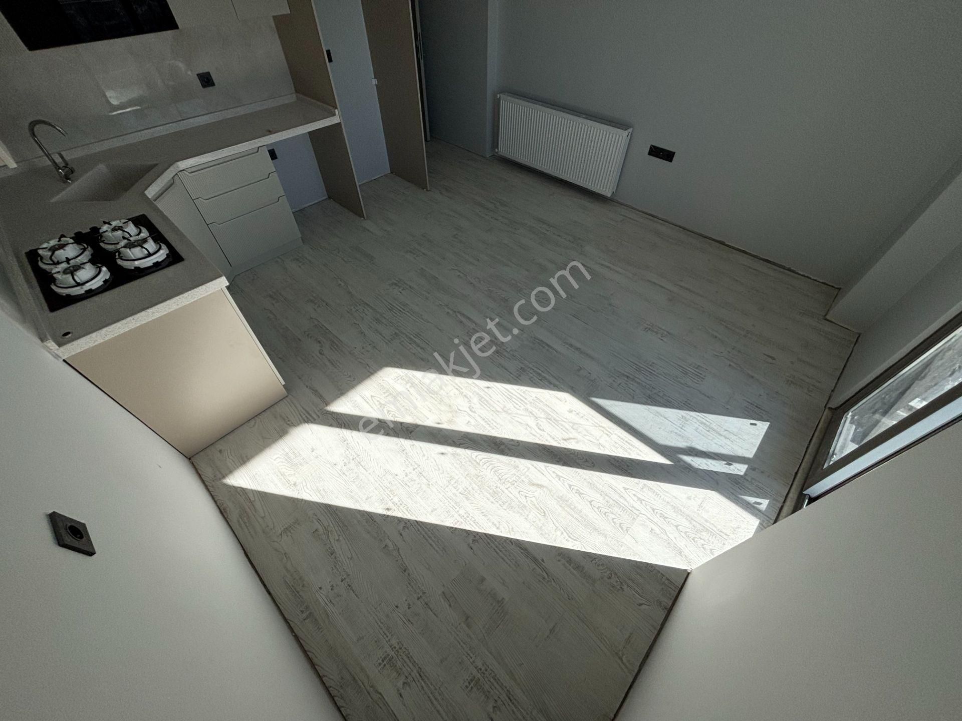 Mera Emlaktan Gazicelal Mah. 2+1 120m2 Ultralüks Dubleks Daire - Görsel 7