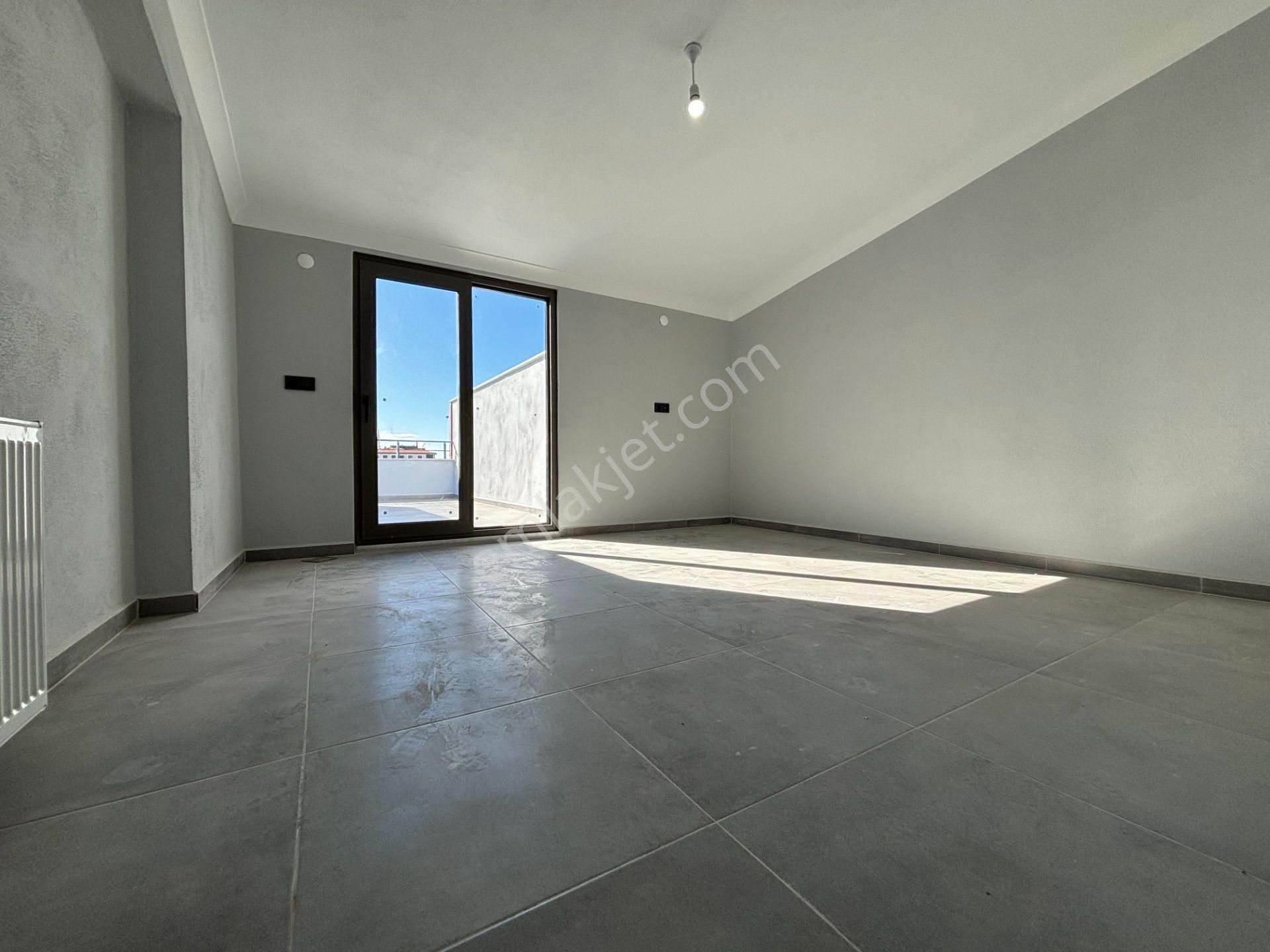 Mera Emlaktan Gazicelal Mah. 2+1 120m2 Ultralüks Dubleks Daire - Görsel 26